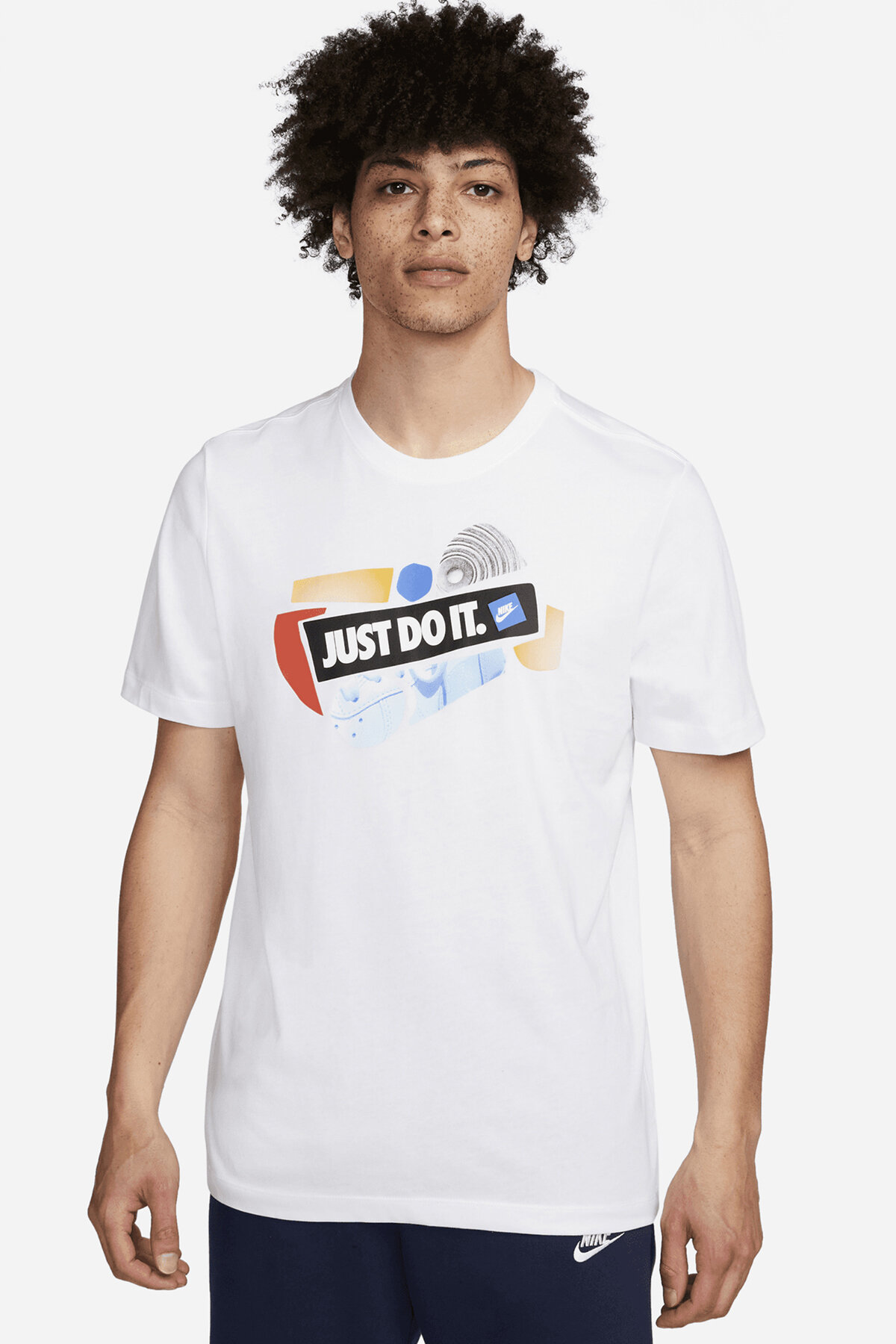 Nike Erkek Tişört DR8036-100