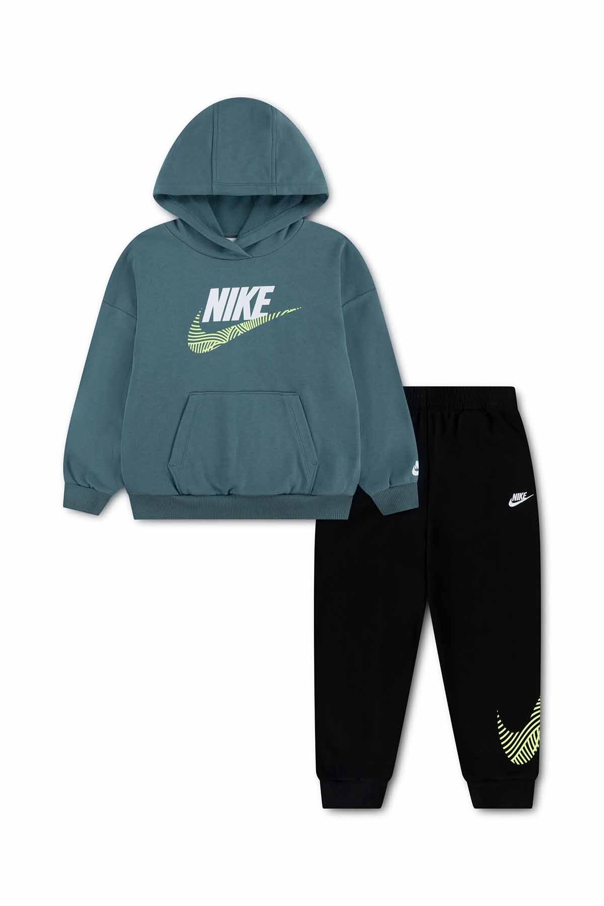 Nike Erkek Çocuk Takım 86N738
