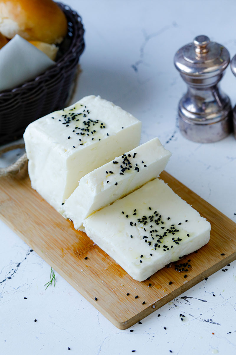 Ünal Çiftliği Tam Yağlı Klasik İnek Peyniri Kg ( Sert)