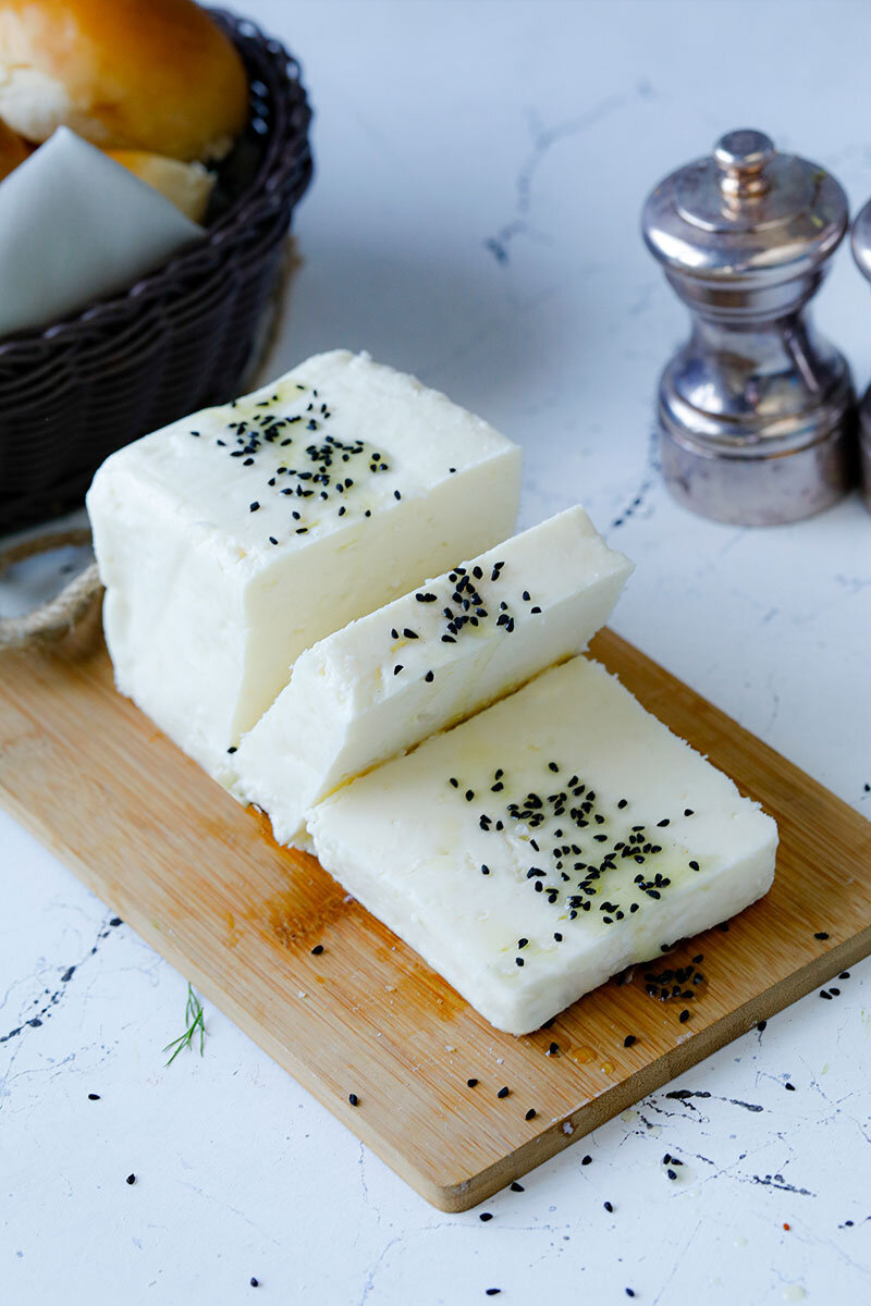 Ünal Çiftliği Tam Yağlı Klasik İnek Peyniri Kg ( Sert)