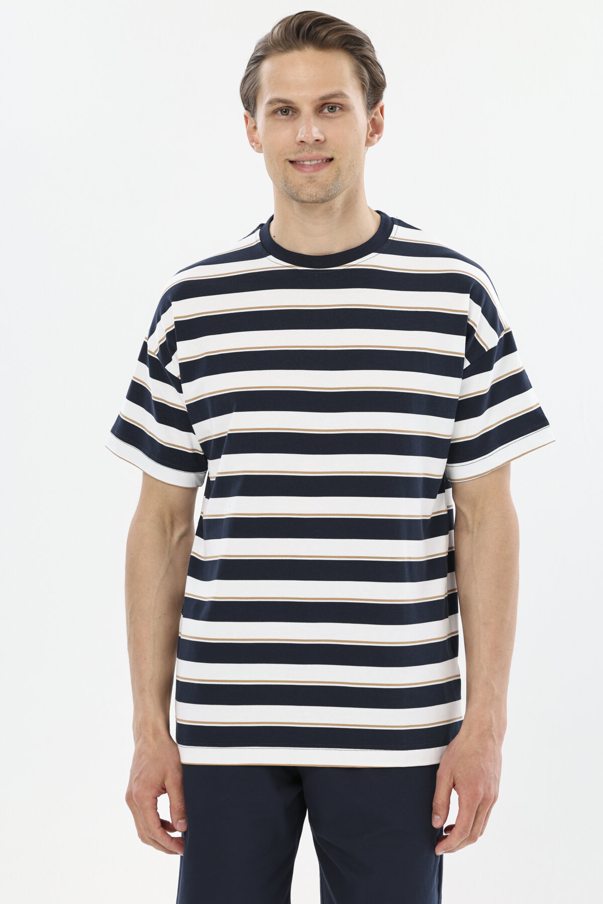 Finesuits Yatay Çizgili Polo Yaka Kısa Kollu Şort Takımı 251E03SV