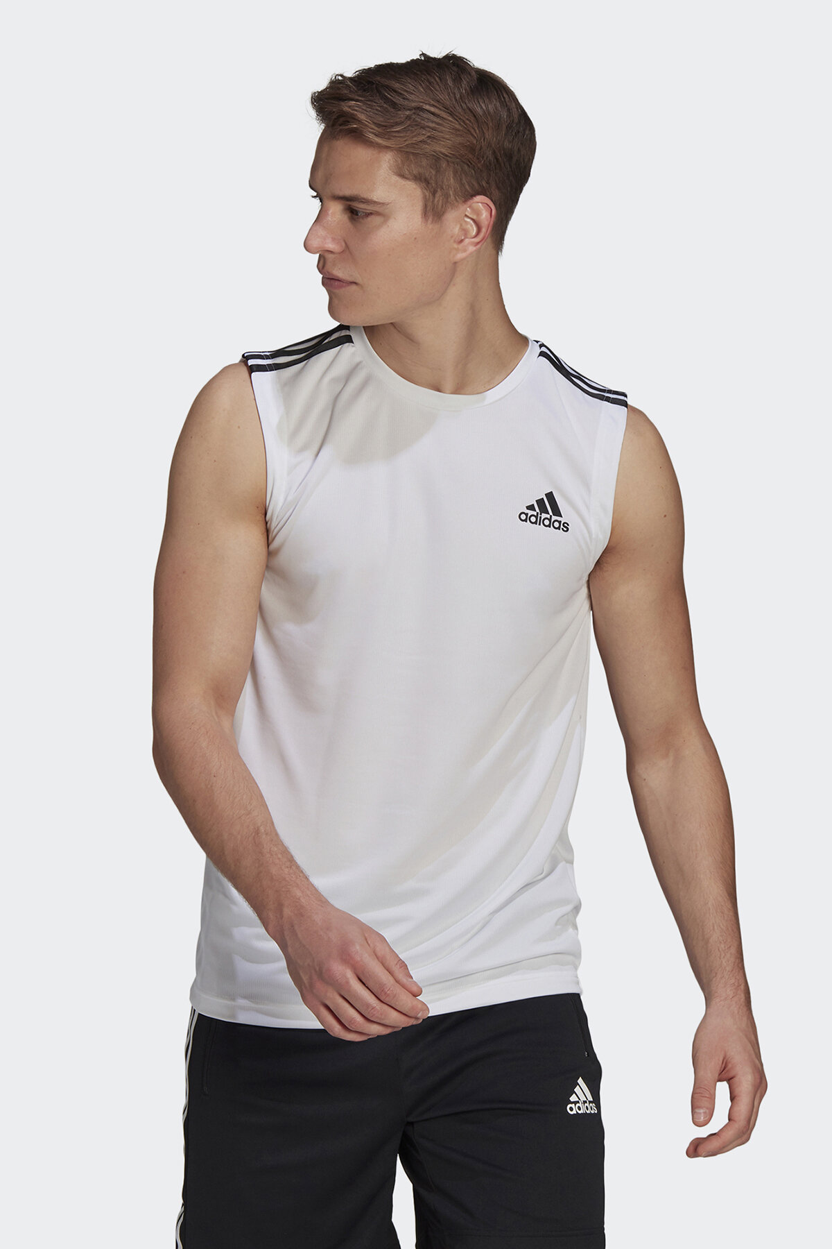 adidas Erkek Tişört GM2158