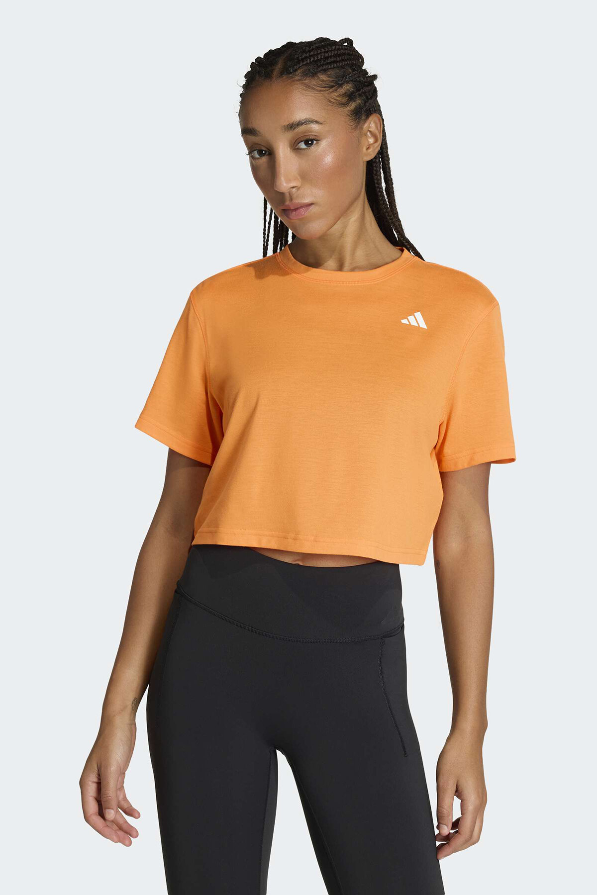 adidas Kadın Tişört KB7908