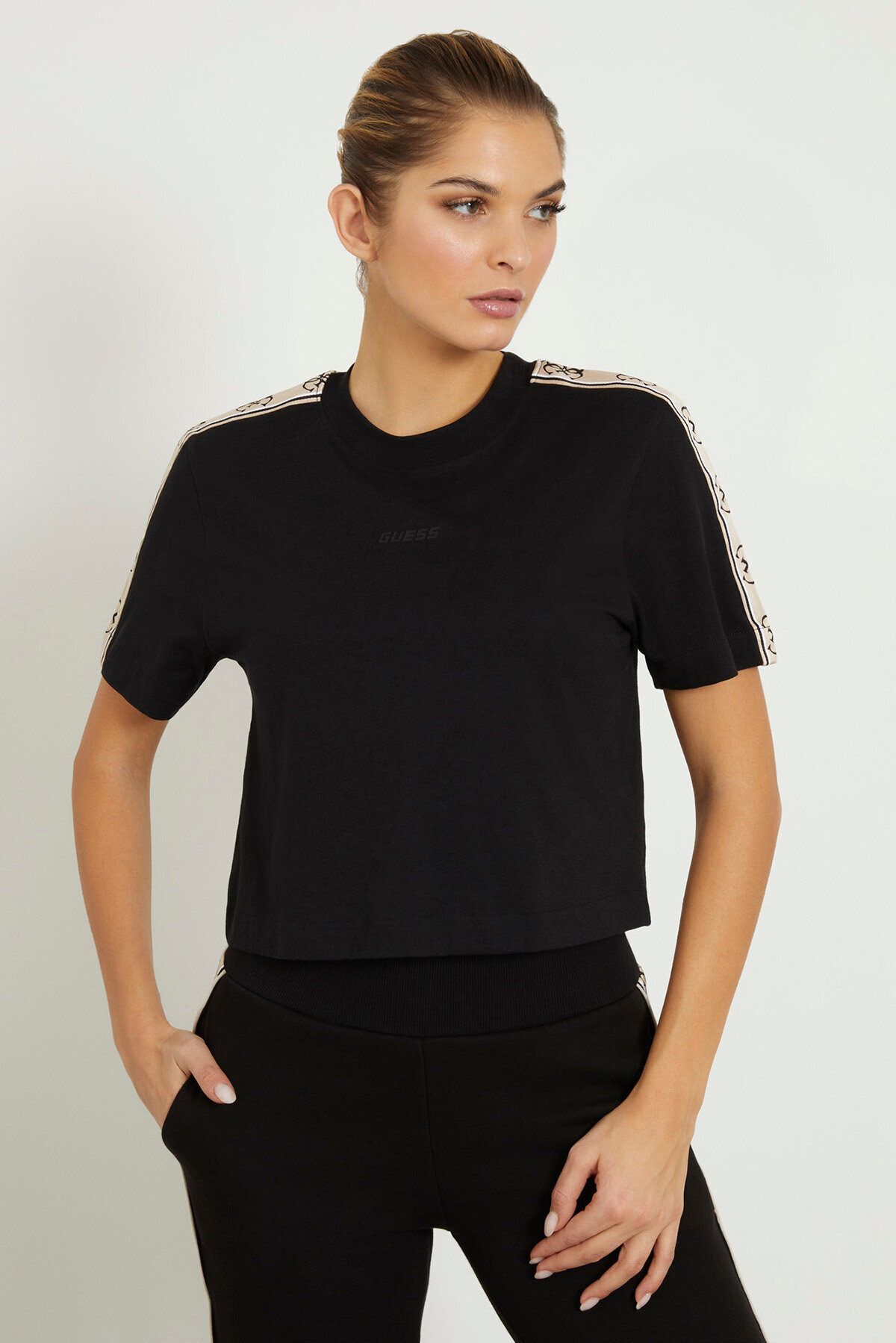 Guess Kadın Tişört V3RI08I3Z14