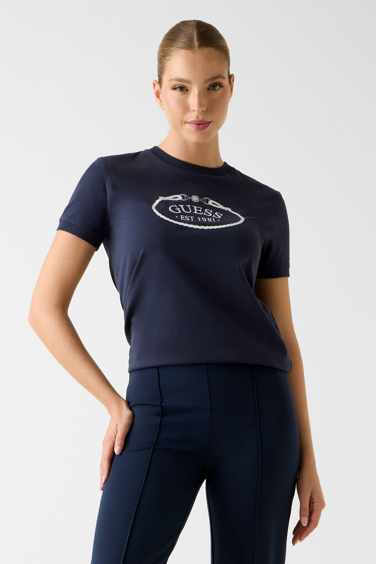 Guess Kadın Tişört V6RI04K8FQ4
