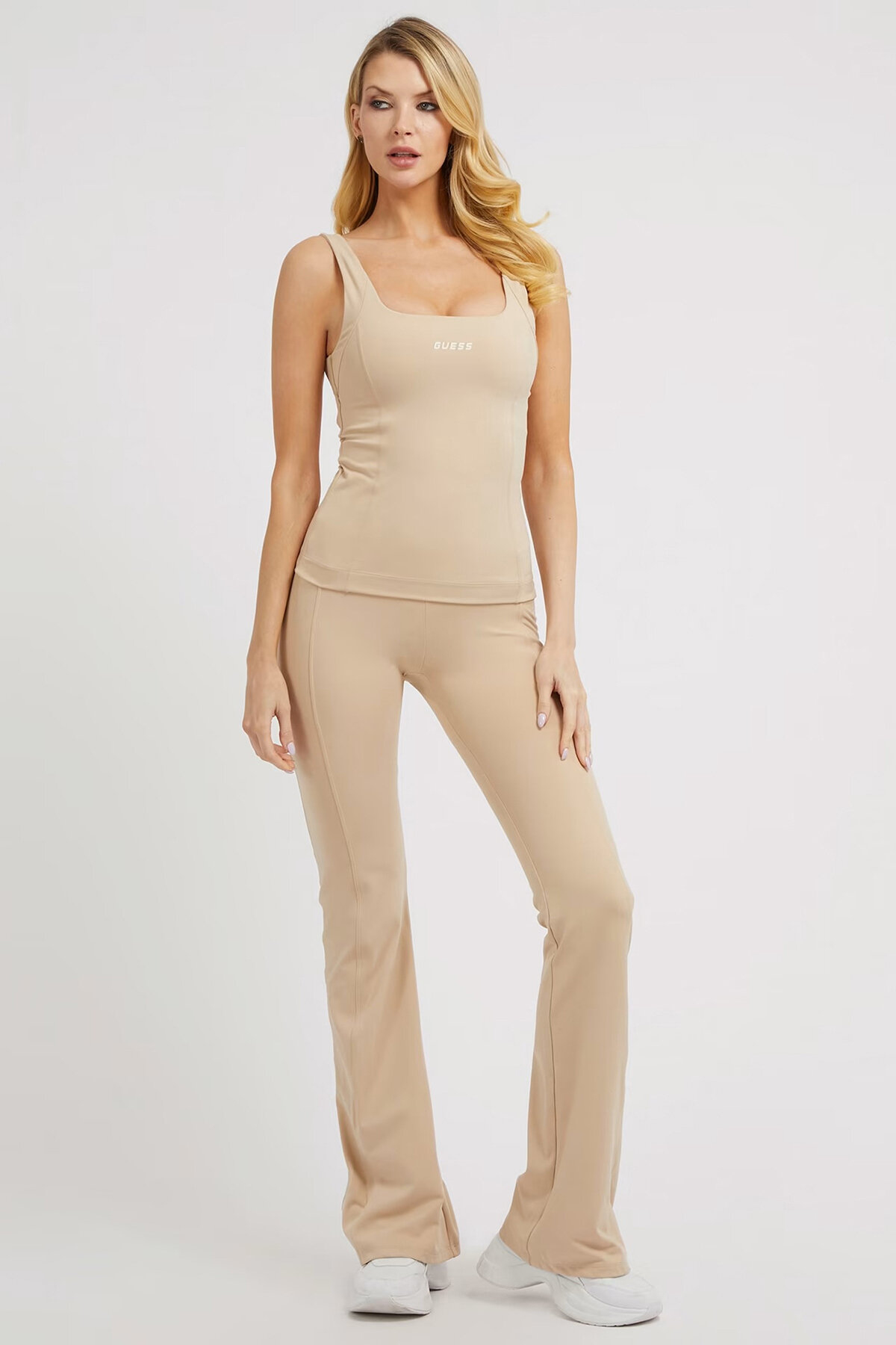 Guess Kadın Tişört V3GP03MC04Z