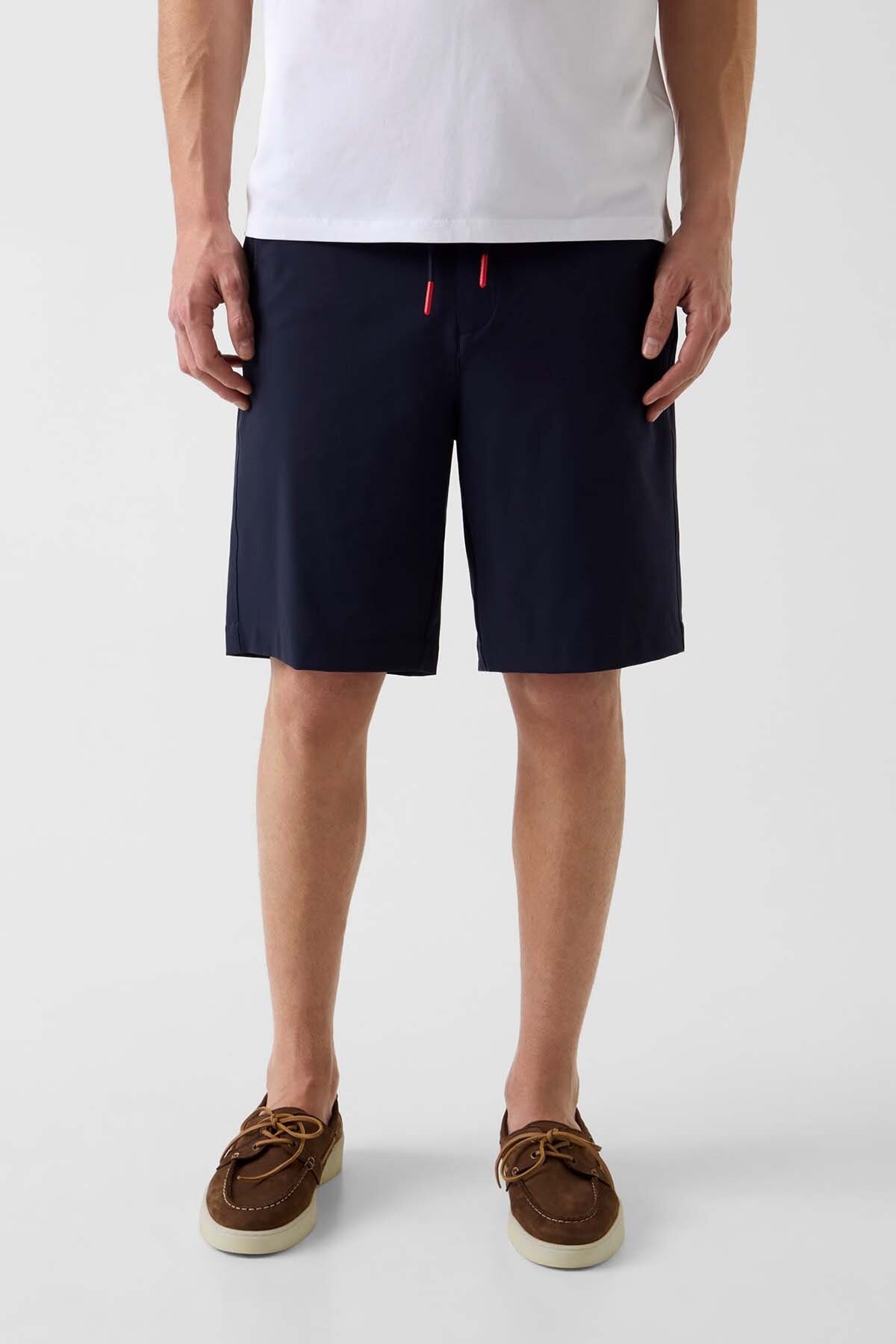 Guess Erkek Şort M6GD36W2169