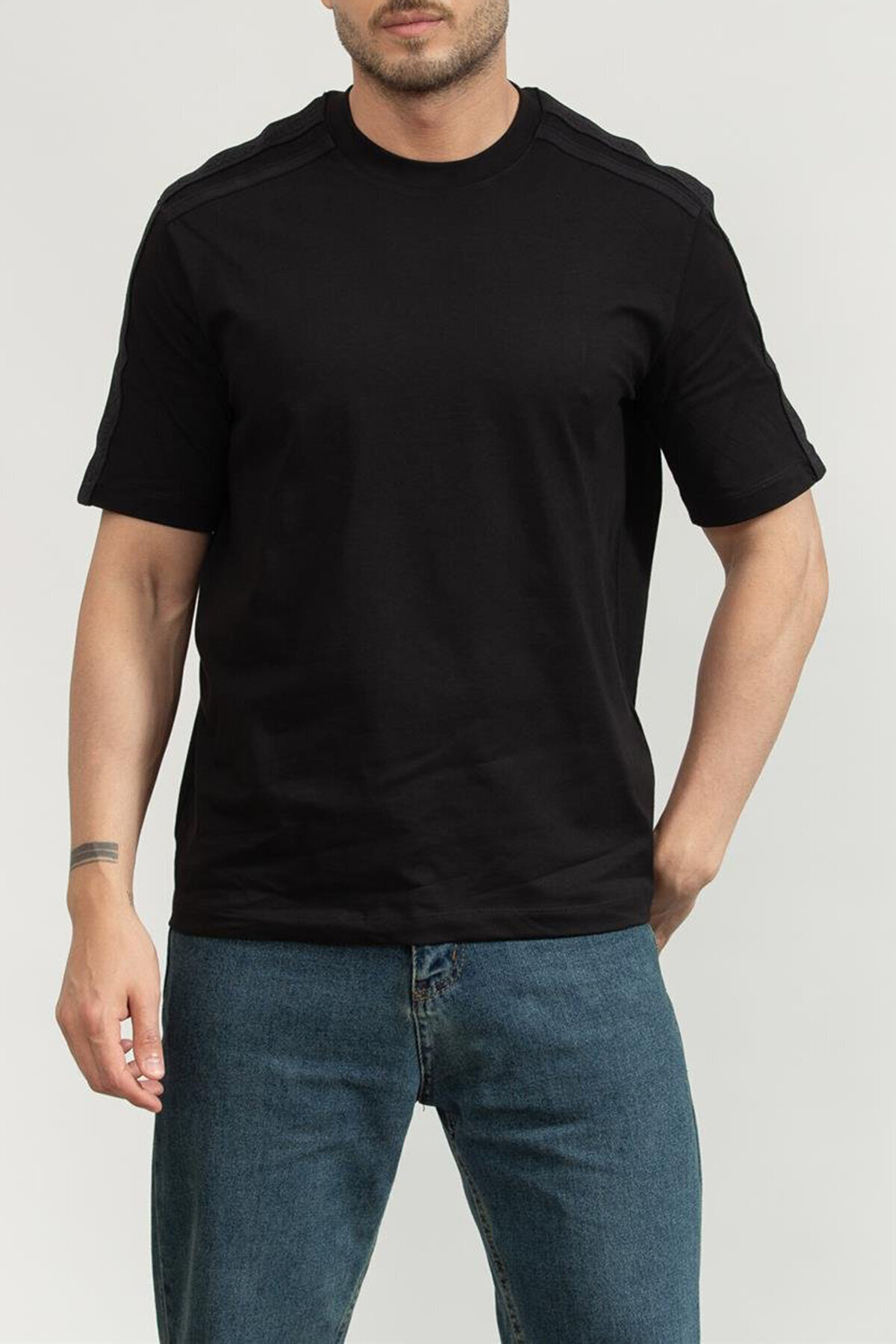 Armani Exchange Erkek Tişört XM000322AF10361