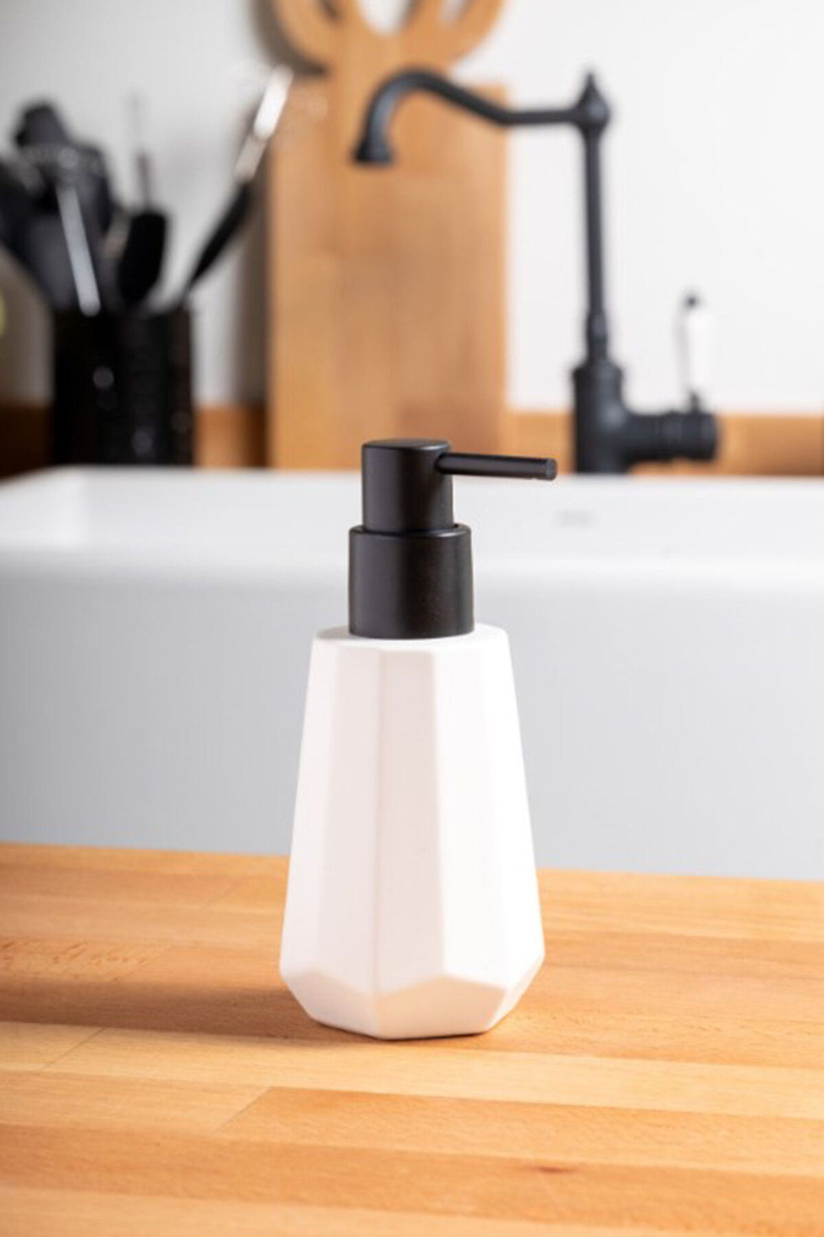 Tohana Seramik Sıvı Sabunluk Thn17302