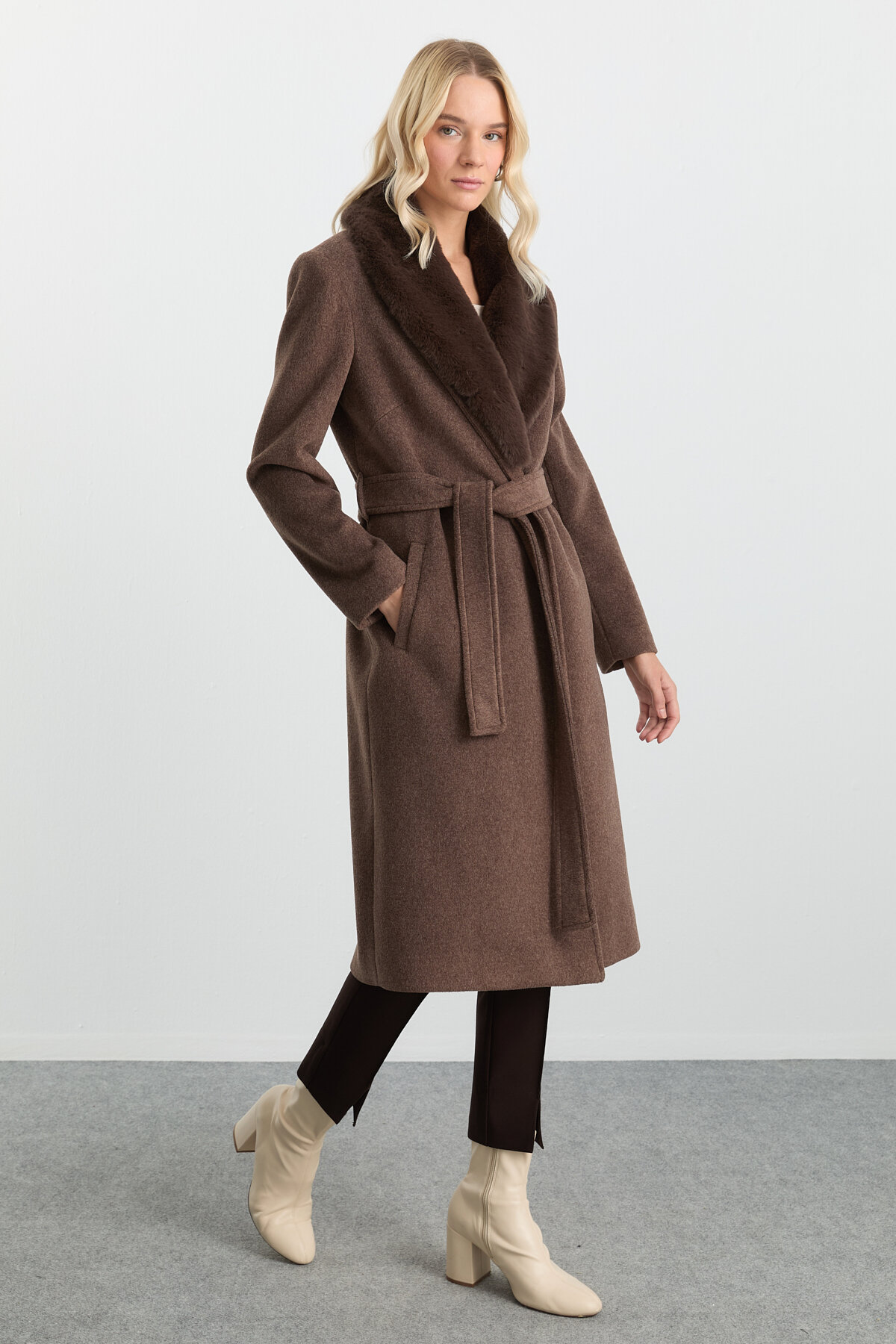 Selen Kadın Kaban 25KSL9531