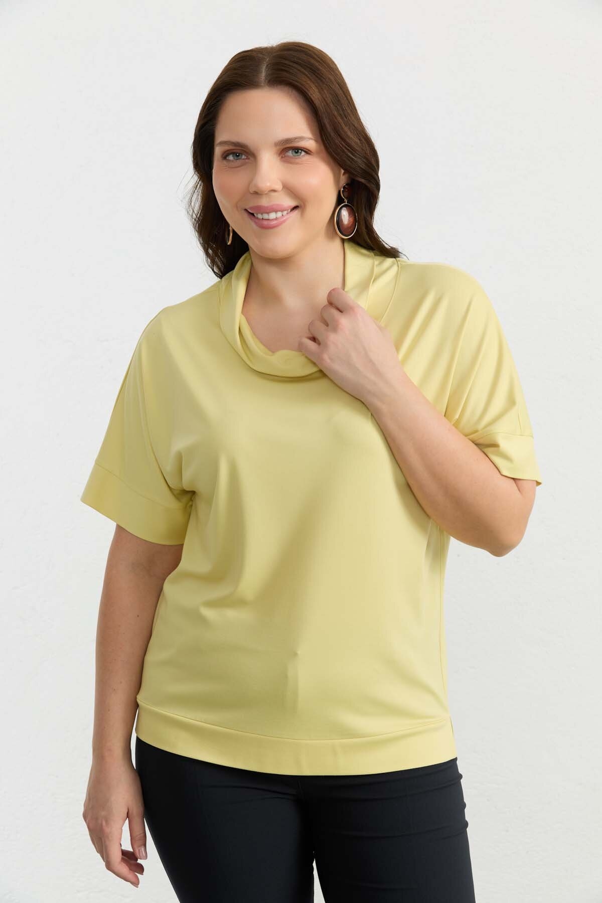 Selen Kadın Bluz 26YSL8446