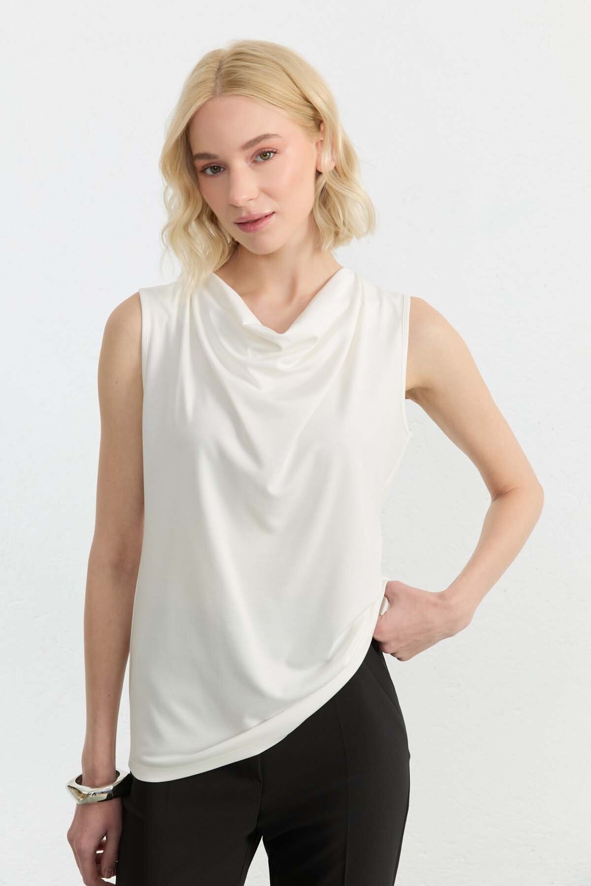 Selen Kadın Bluz 26YSL8463