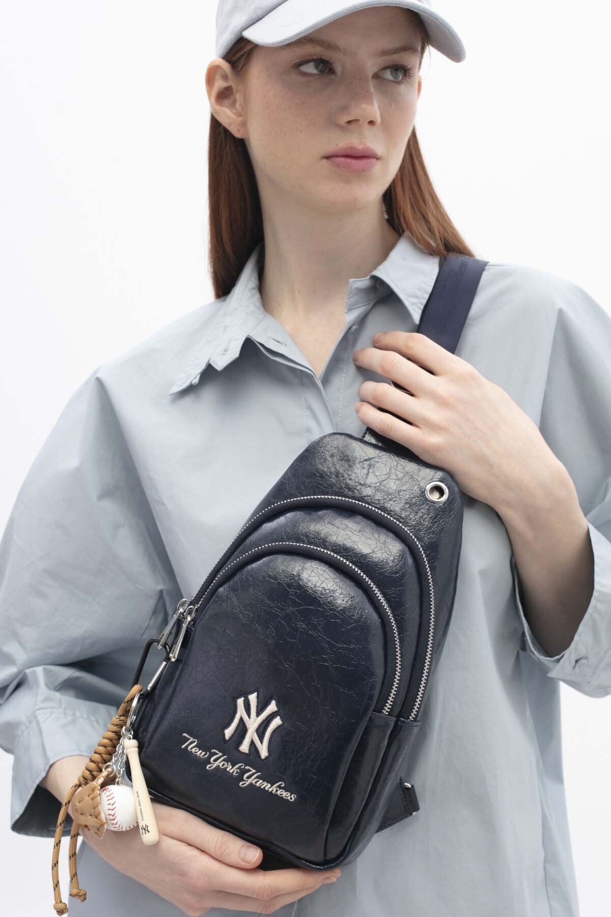 New York Yankees Kadın Vücut Çantası MLB_033