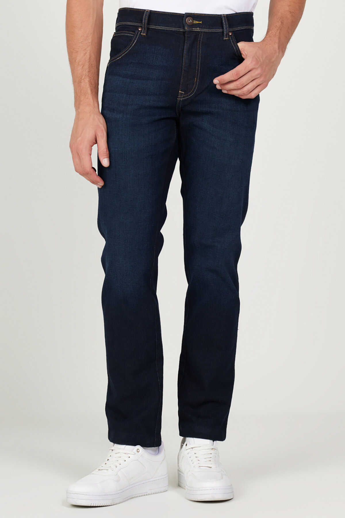 Wrangler Texas Erkek Kot Pantolon W12S05758