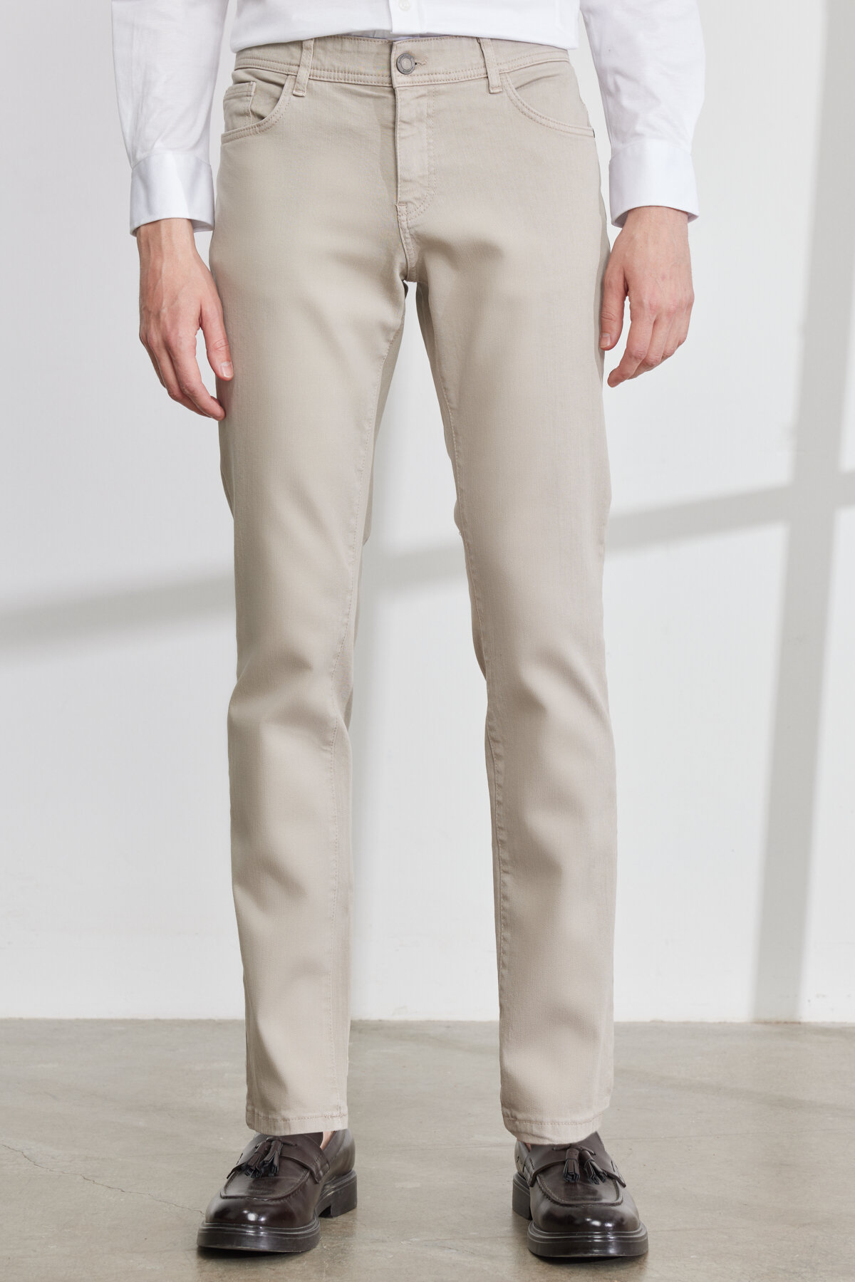 Yozgi aholi orasida jinsiy aloqa Qizlar meni mushuklarini yalashga majbur qilishdi