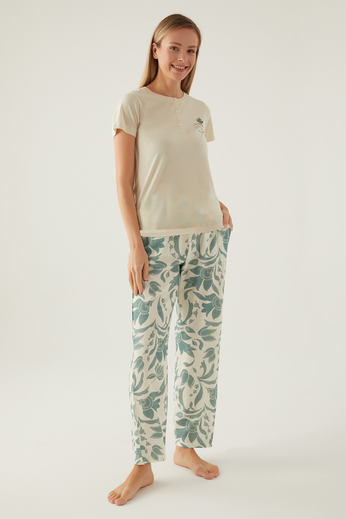 Pierre Cardin Kadın Kısa Kollu Pijama Takım PC8826-SEKRU