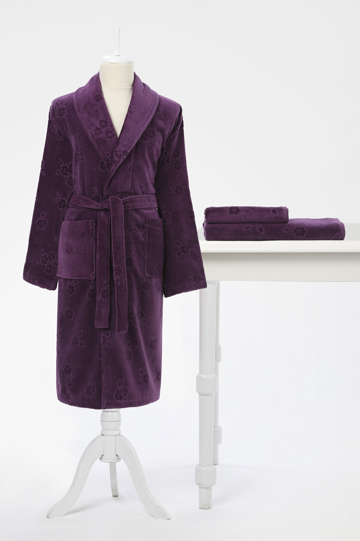 Özdilek Mayra Kadife Kadın Bornoz Seti