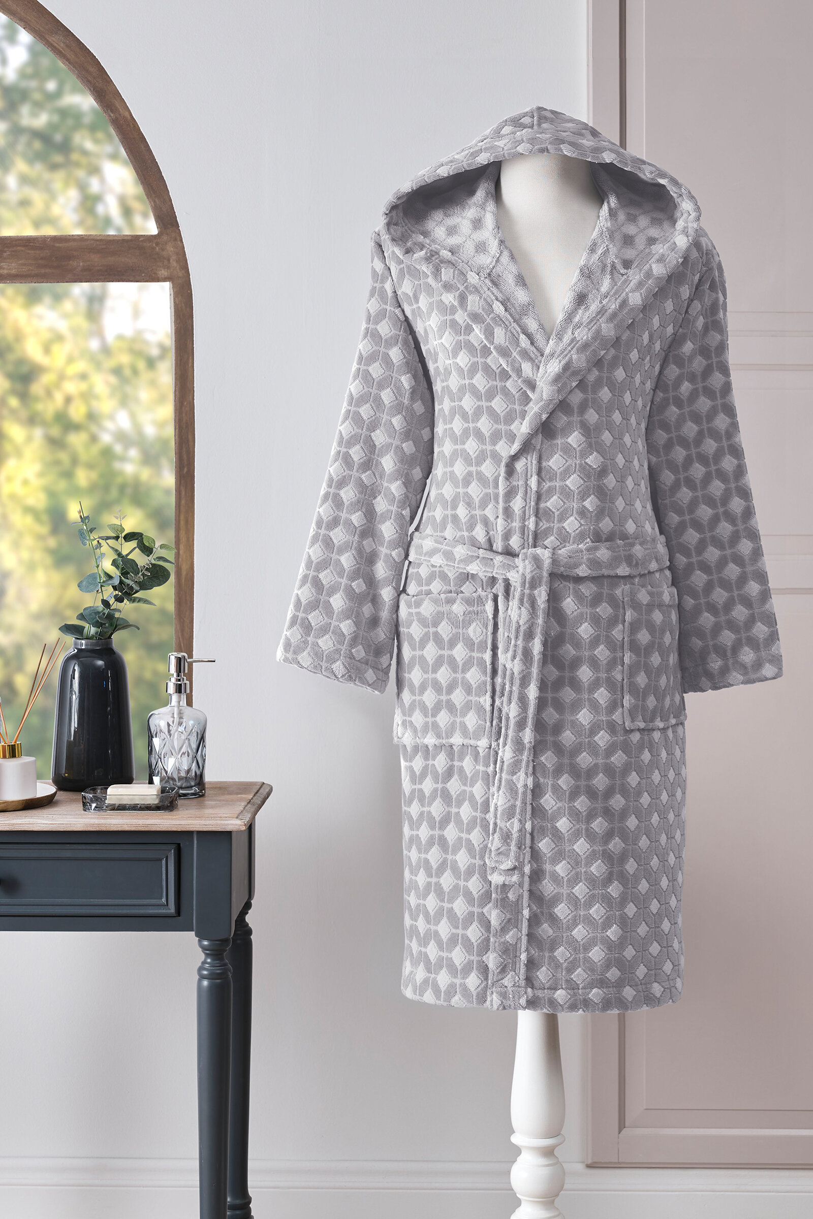 Özdilek Decora Kadife Kapüşonlu Bornoz