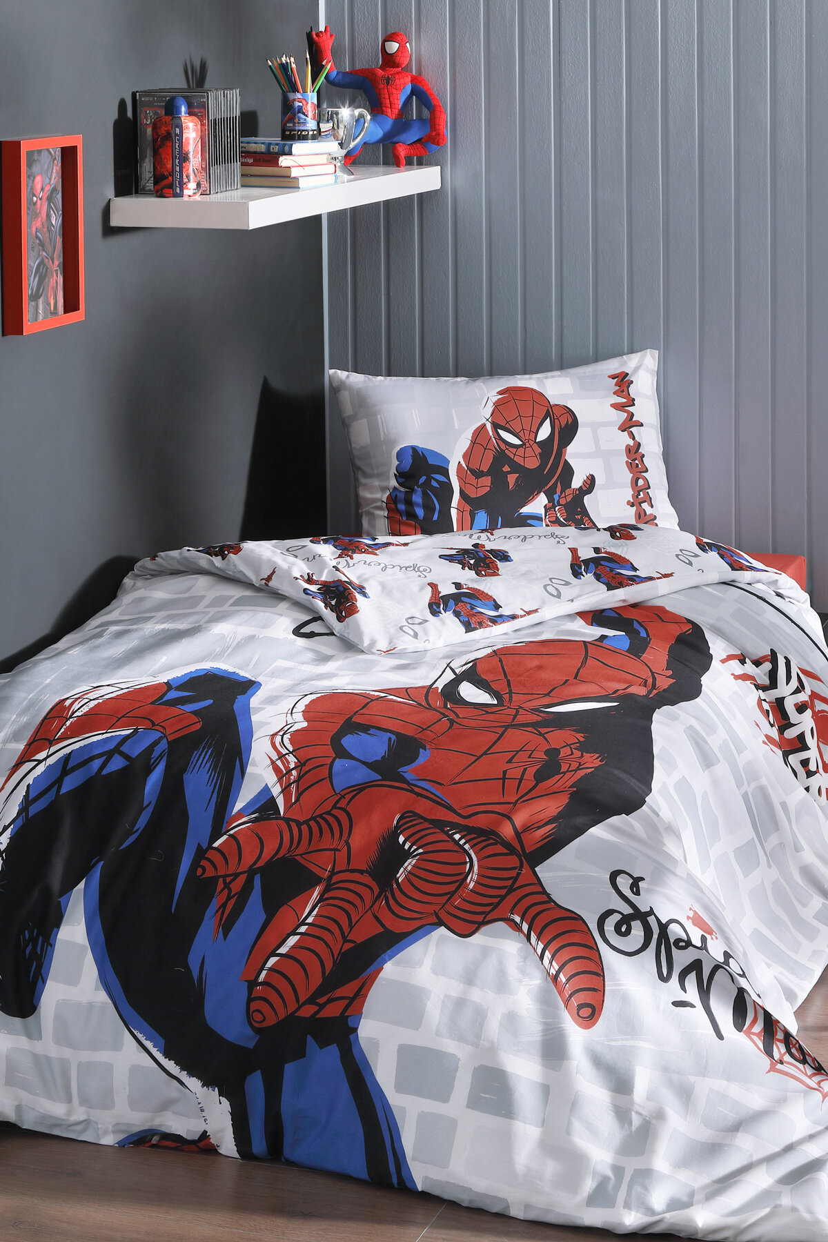 Özdilek Spiderman Super Hero Tek Kişilik Lisanslı Lastikli Çarşaf Çocuk Nevresim Takımı