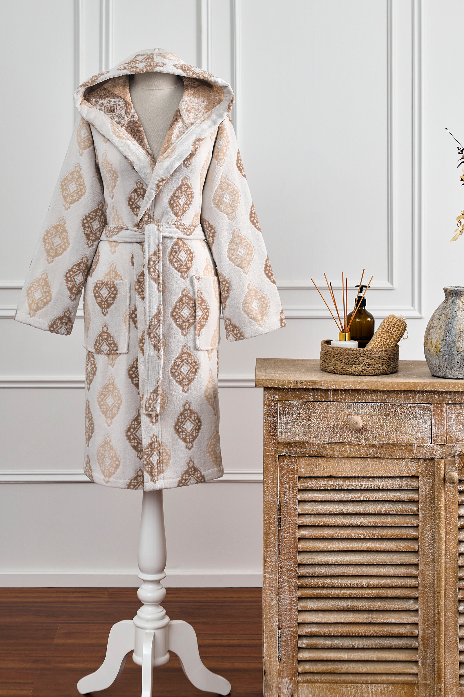 Özdilek Bouche Kadife Kapüşonlu Bornoz