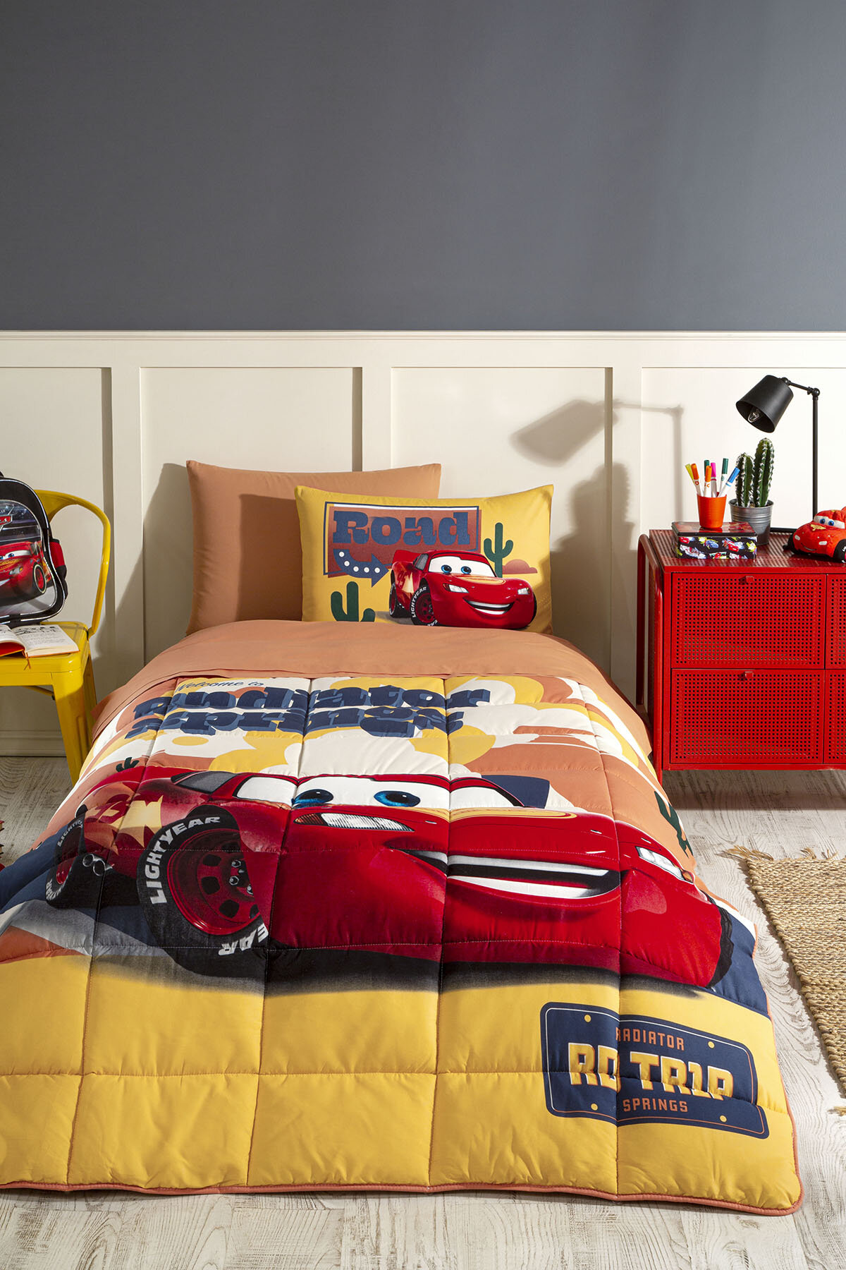 Özdilek Cars Radiator Tek Kişilik Disney Lisanslı Lastikli Çarşaf Çocuk Uyku Seti