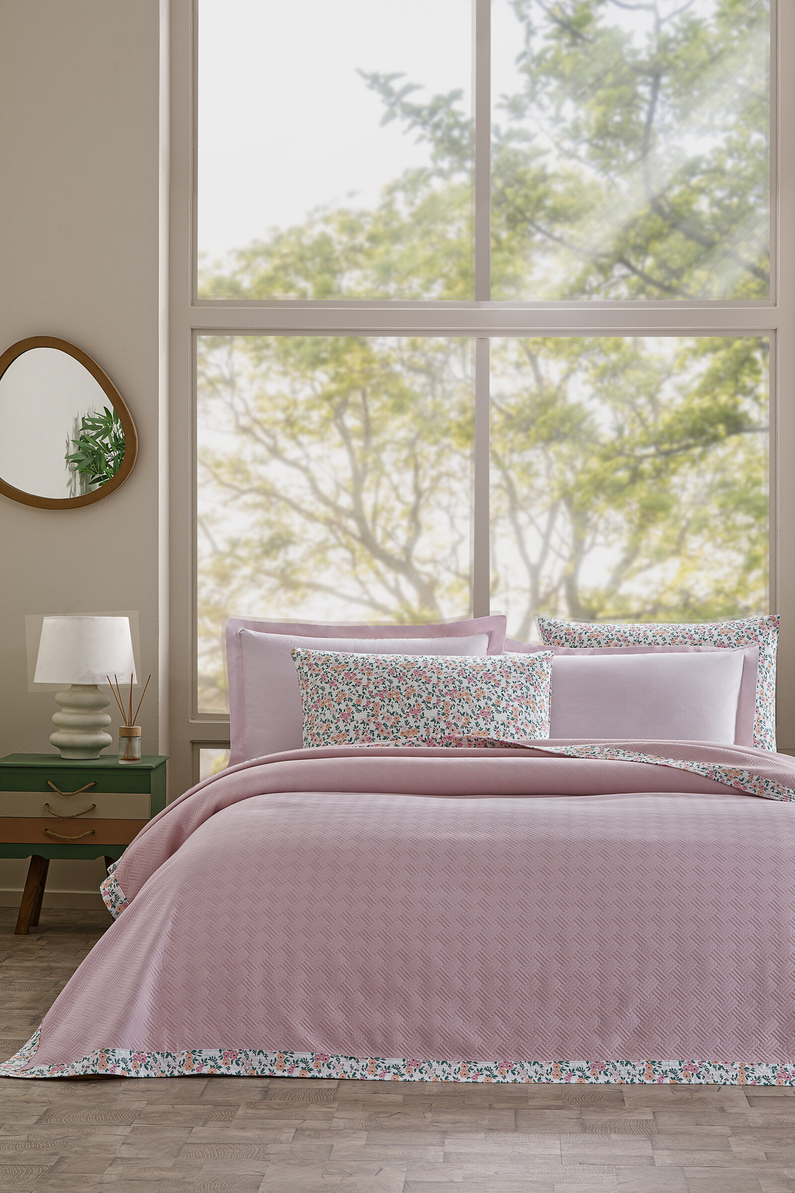 Özdilek Sarmaşık Çift Kişilik Jakar Biyeli Pike Takımı