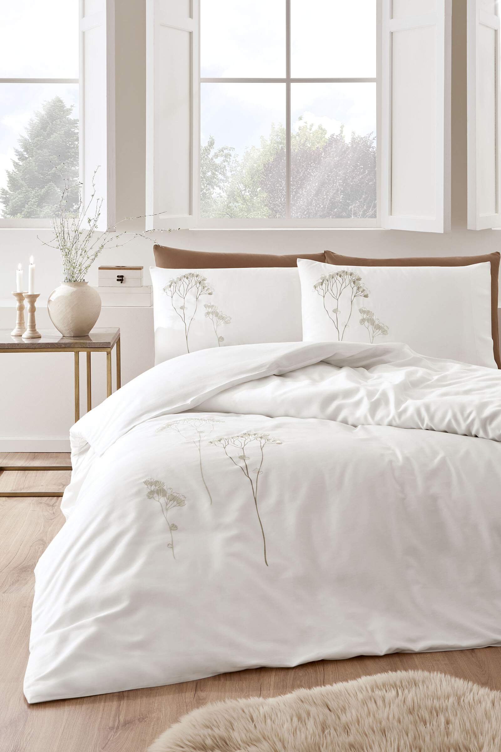 Özdilek Elisa Çift Kişilik Nakışlı Saten Nevresim Takımı