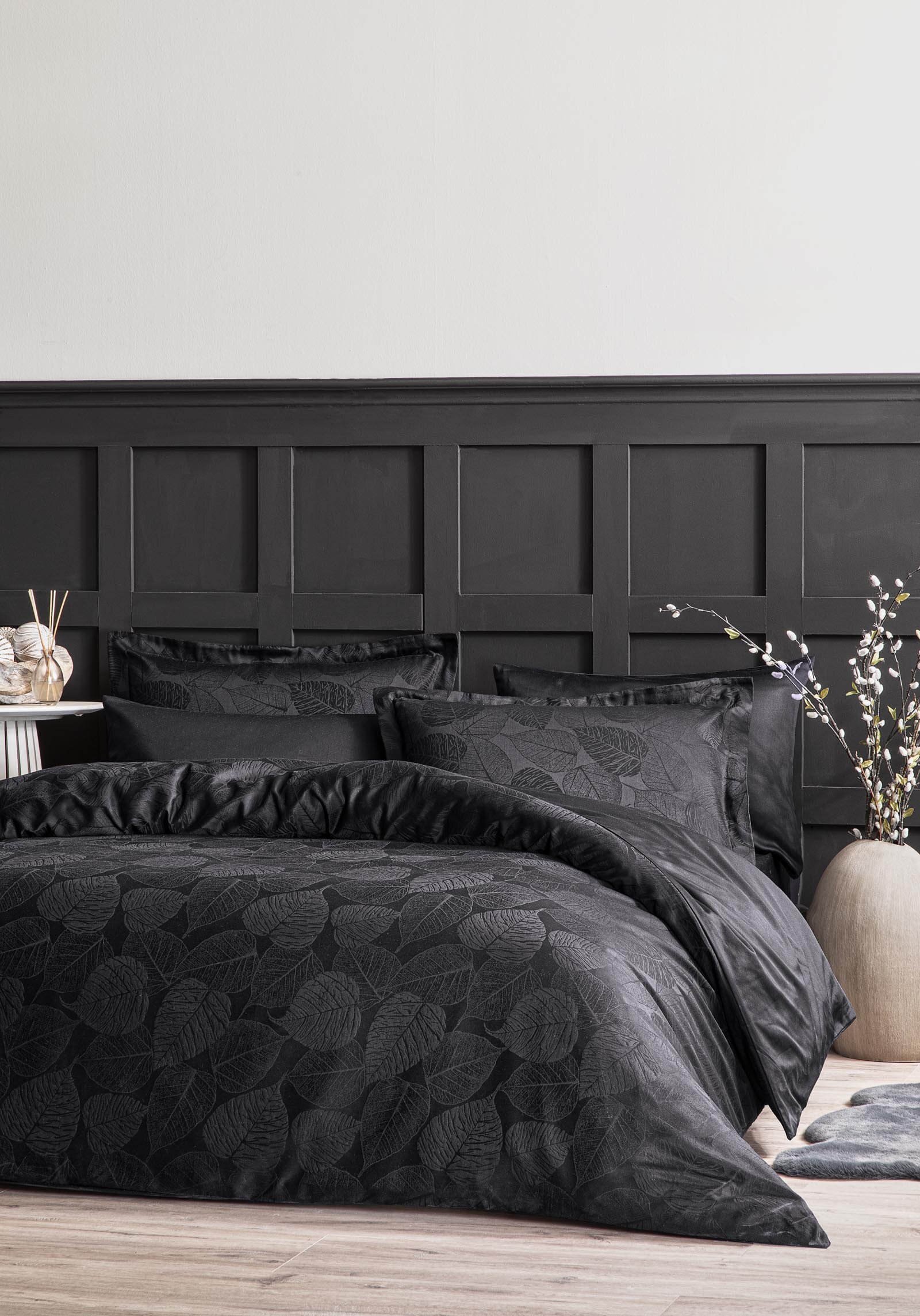 Özdilek Yaprak Çift Kişilik Jakarlı Saten Nevresim Takımı