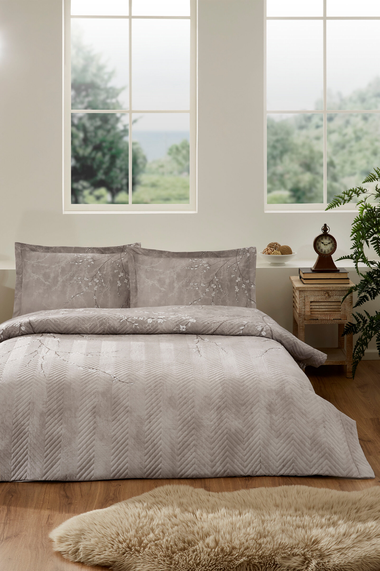 Özdilek White Sakura Çift Kişilik Kapitone Nevresim Takımı