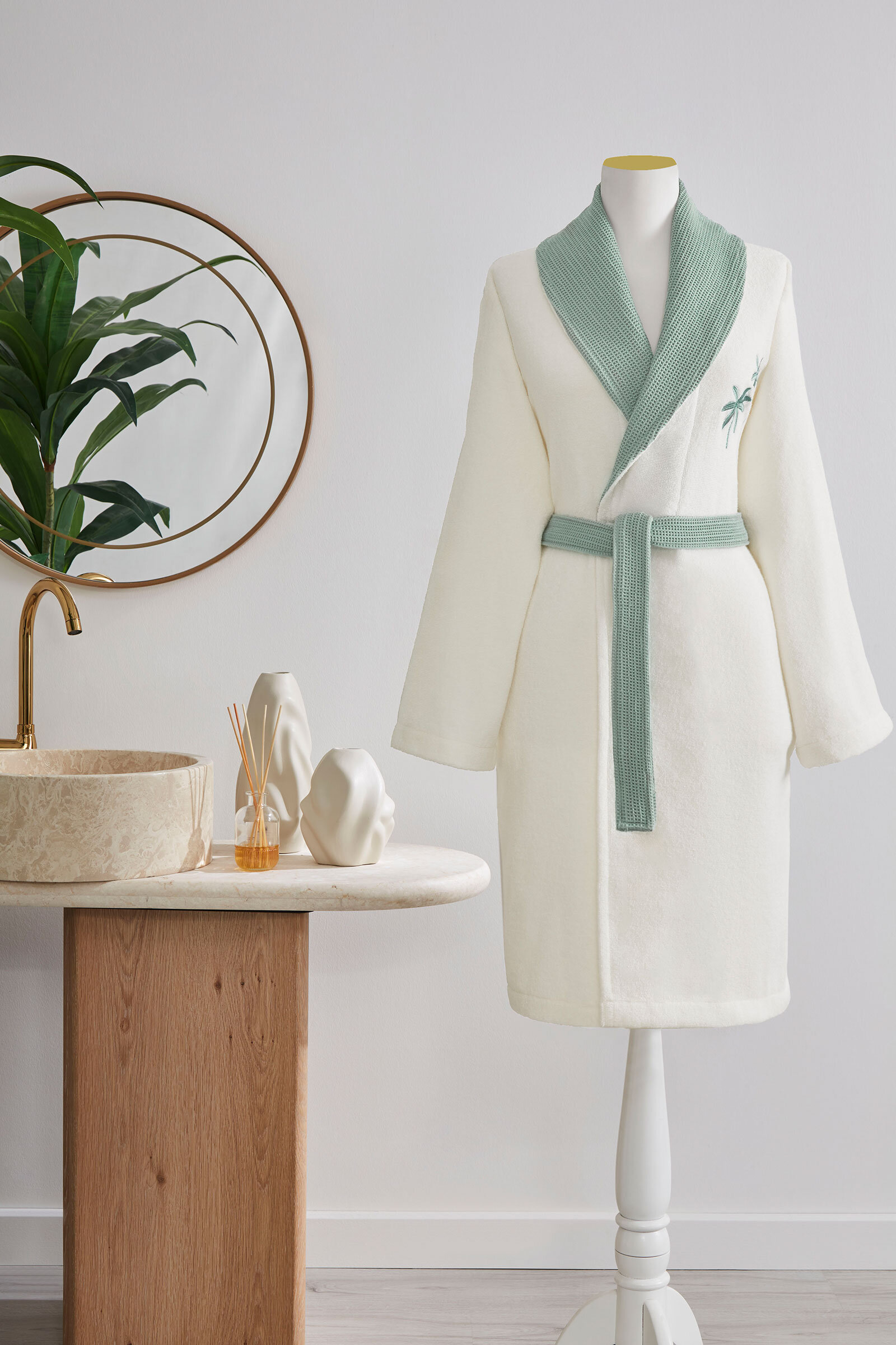 Özdilek Palma Nakışlı Şal Yaka Bornoz