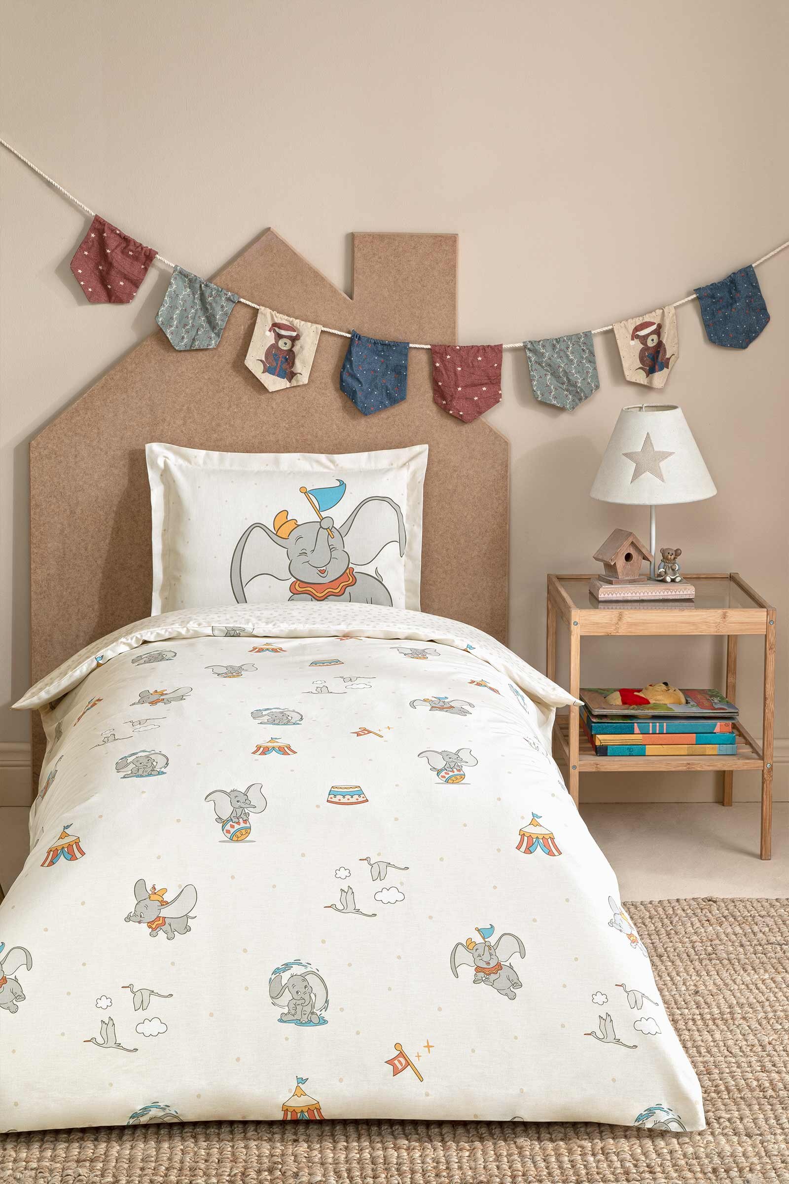 Özdilek Dumbo Sweet Disney Lisanslı Bebek Nevresim Takımı