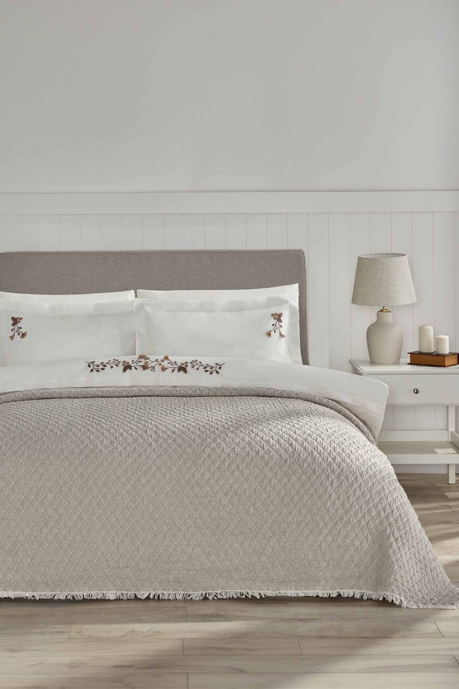 Özdilek Vintage Çift Kişilik Yatak Örtülü Nevresim Takımı