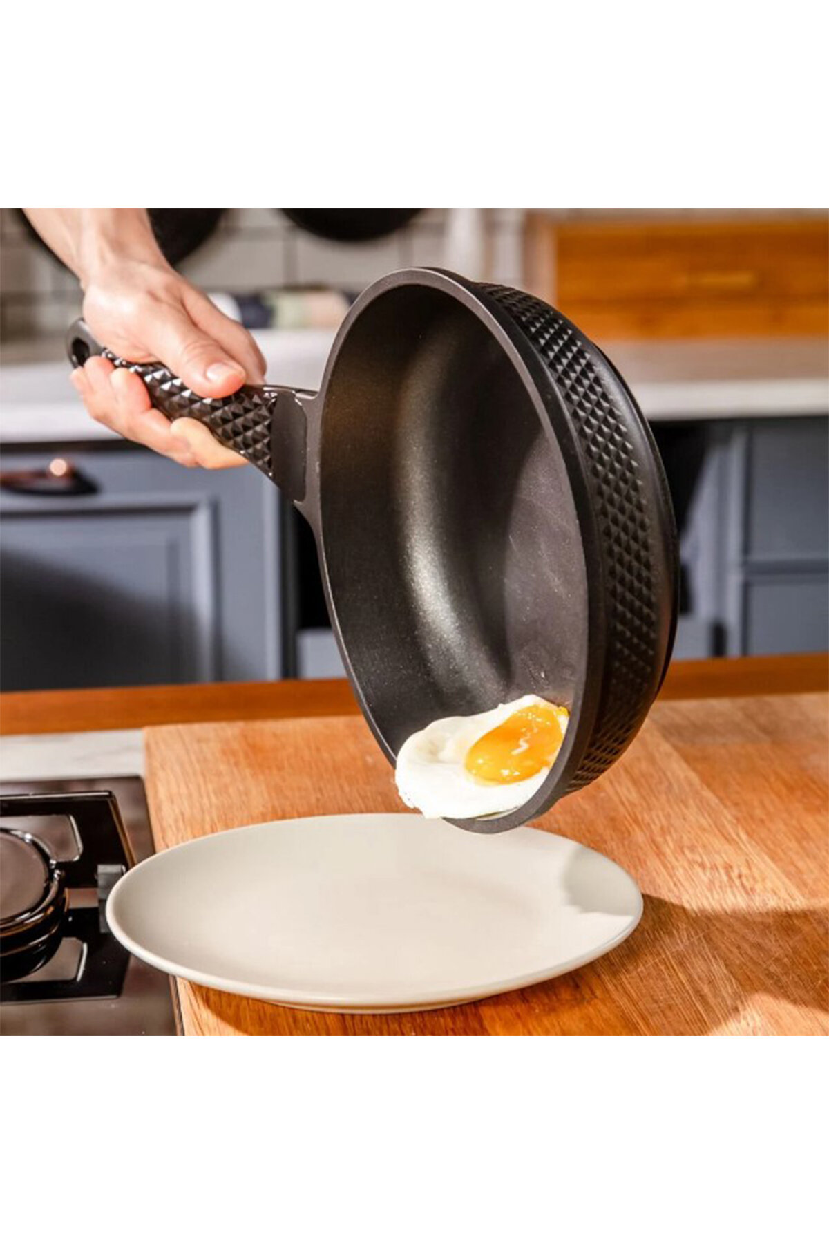 Amboss Kuvars Döküm Titanyum Kaplama Tava - 24 cm