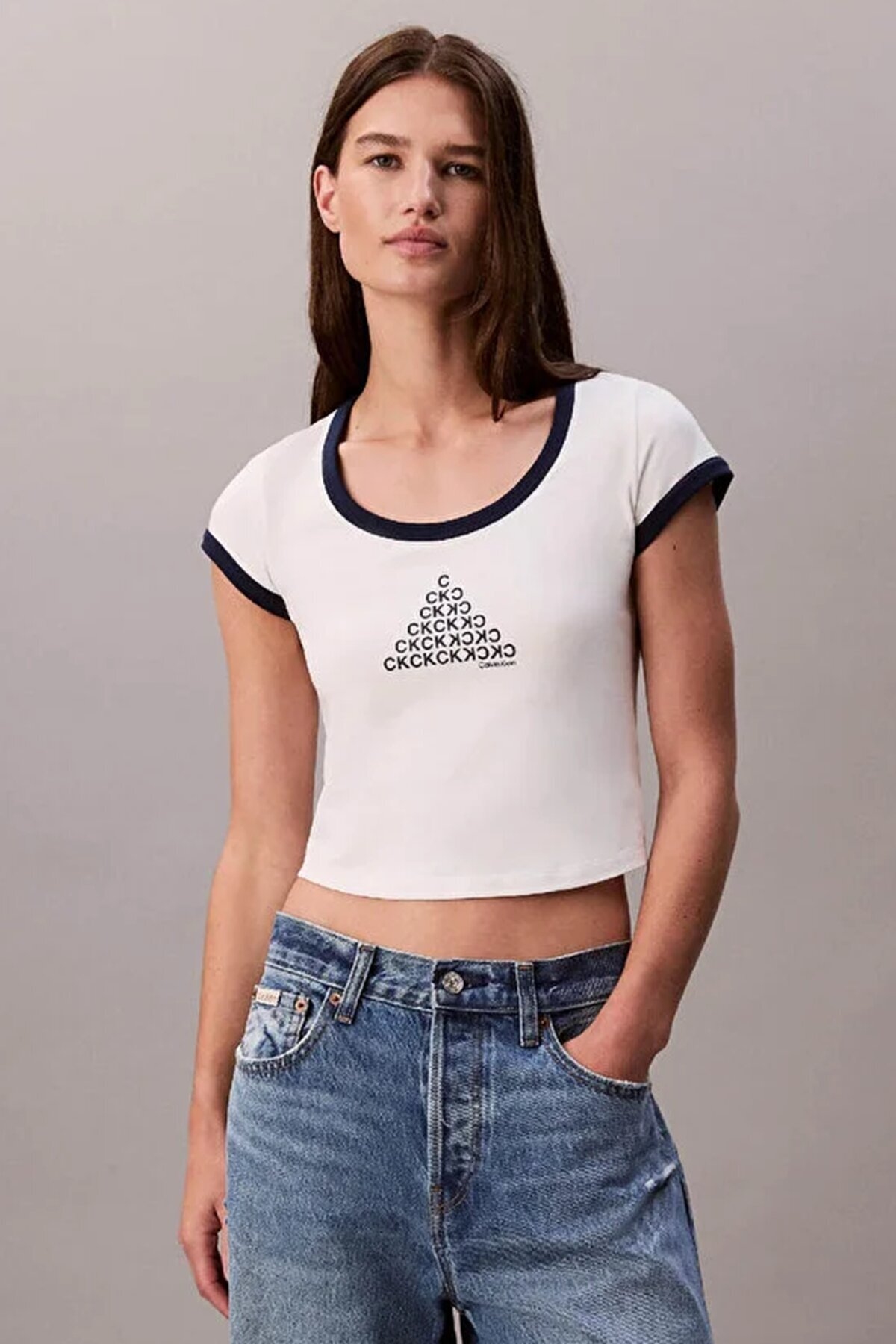 Calvin Klein Jeans Kadın Tişört LV047C258G