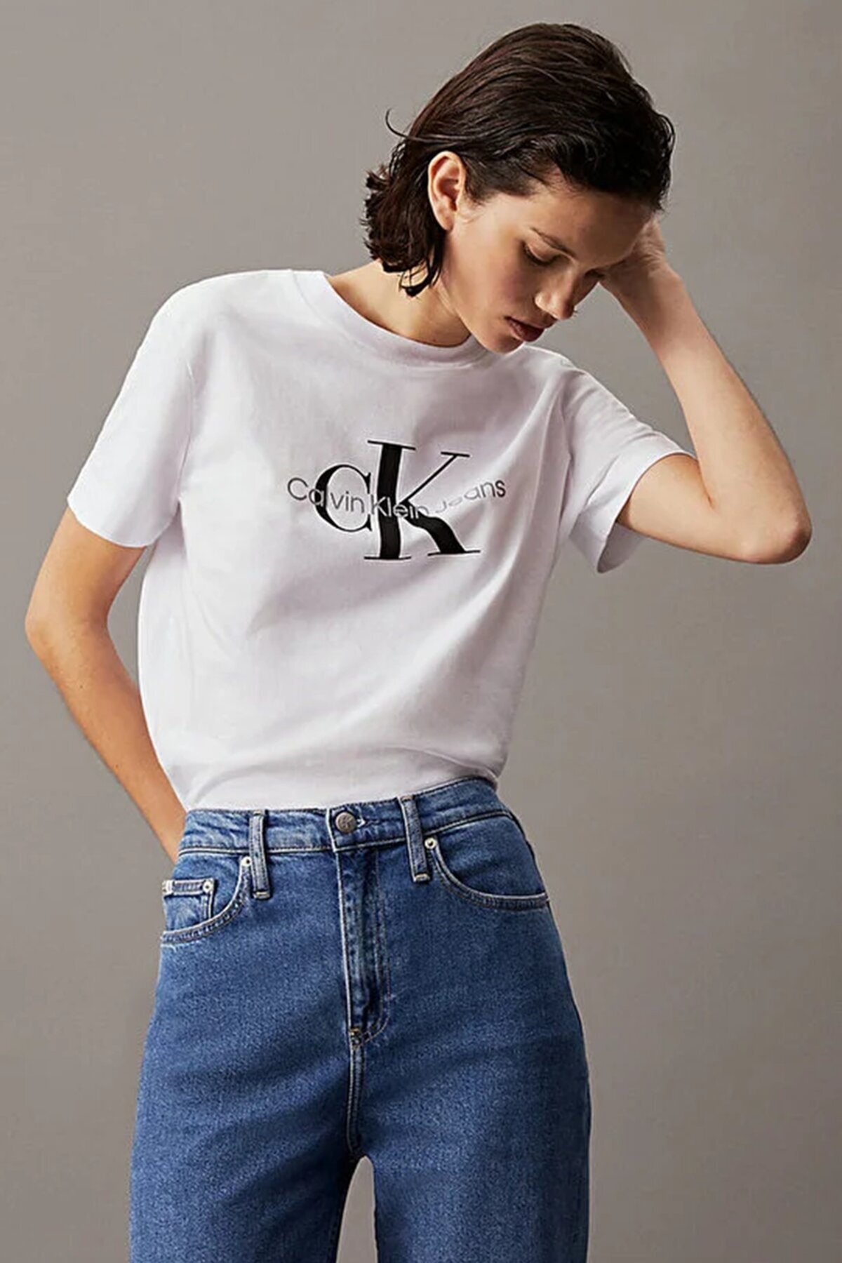 Calvin Klein Jeans Kadın Tişört J20J219142