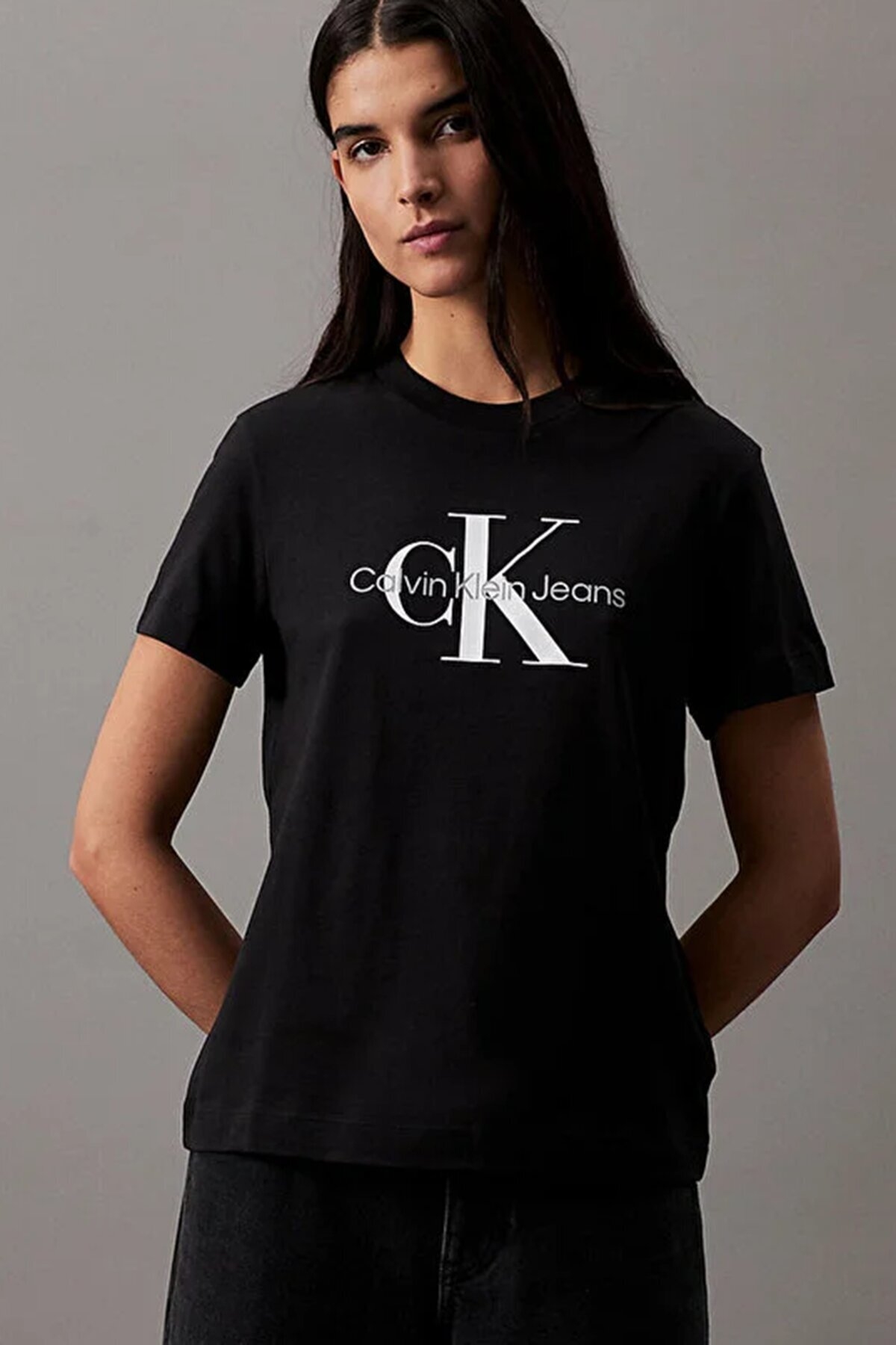 Calvin Klein Jeans Kadın Tişört J20J219142