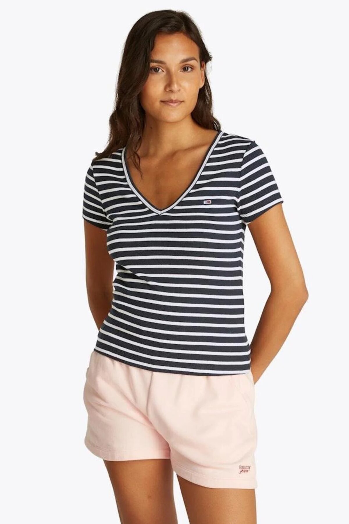 Tommy Jeans Kadın Tişört DW0DW17385