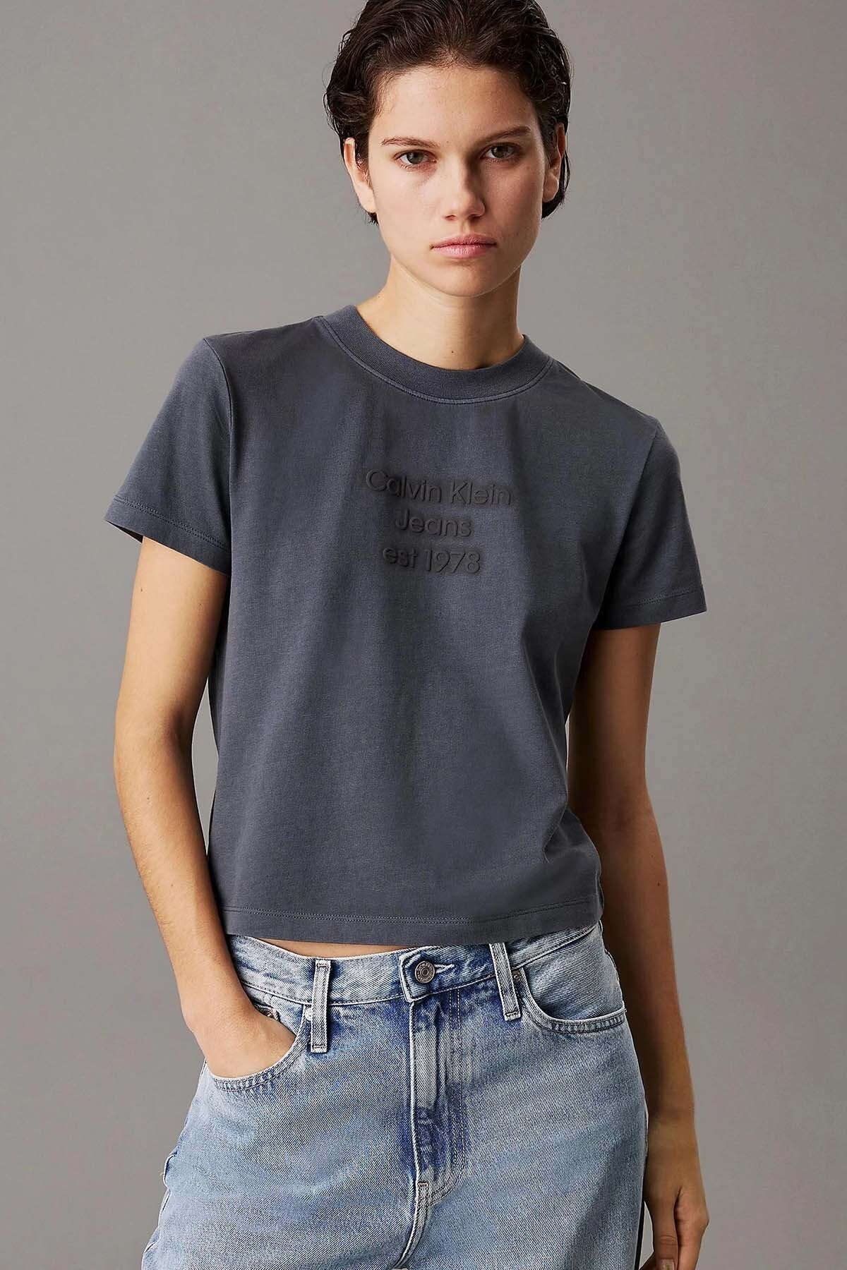 Calvin Klein Jeans Kadın Tişört J20J224988
