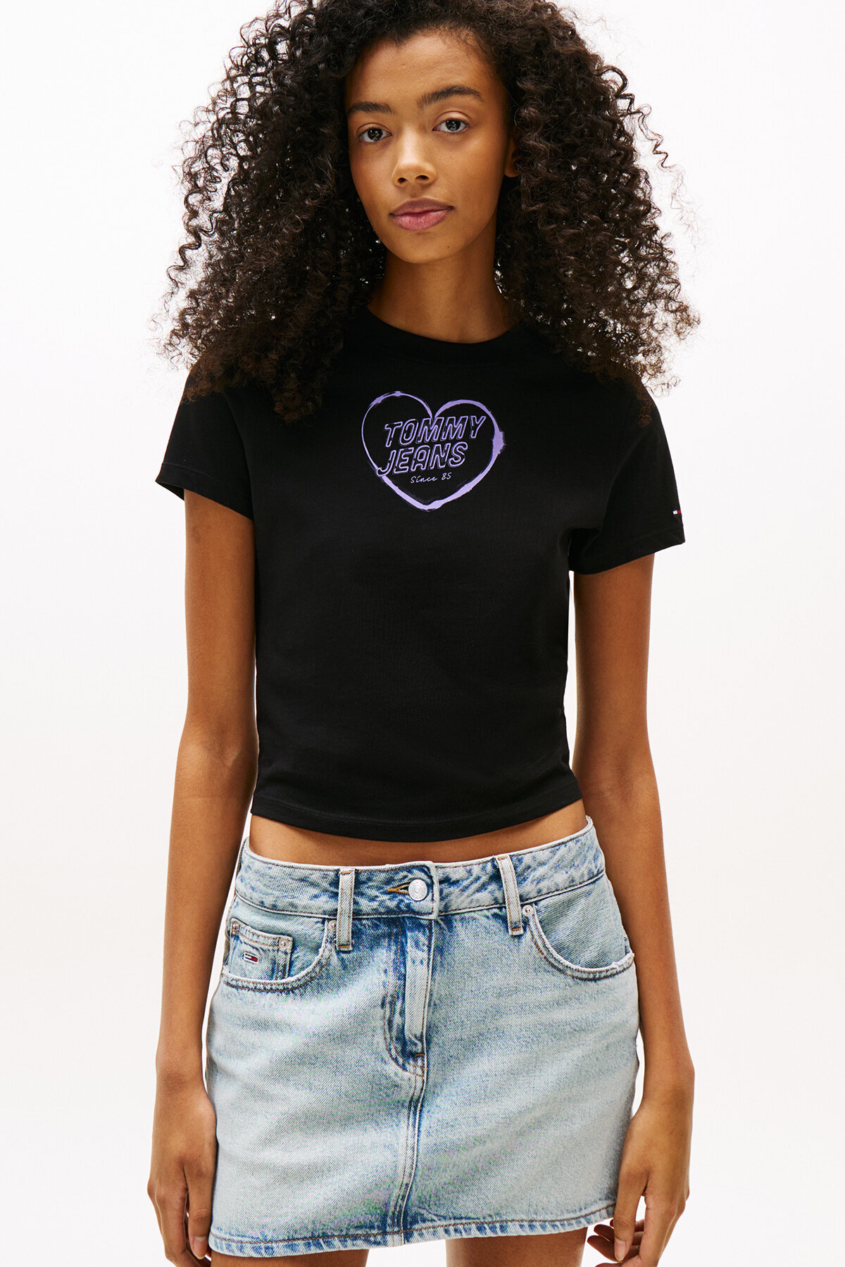 Tommy Jeans Kadın Tişört DW0DW21390