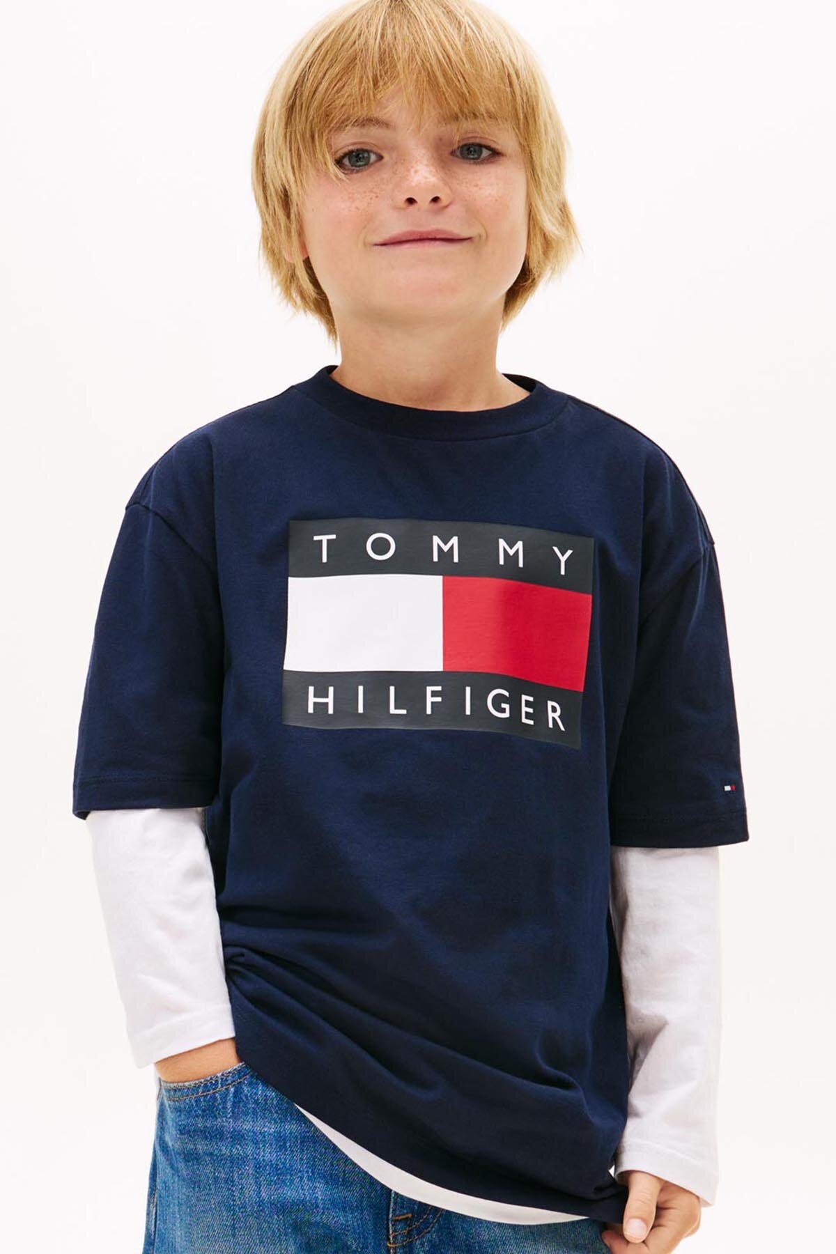 Tommy Hilfiger Erkek Çocuk Tişört KB0KB10340