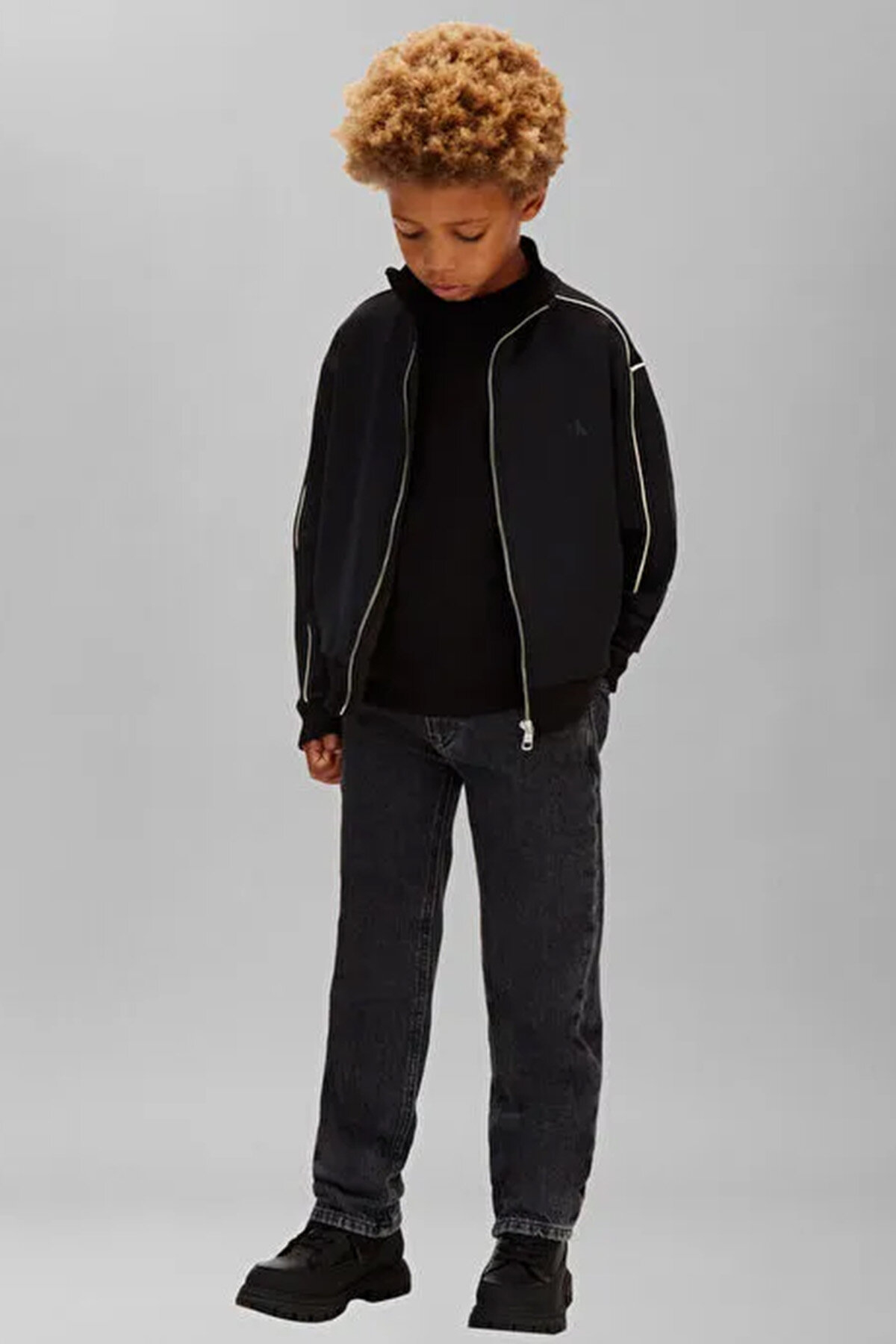 Calvin Klein Erkek Çocuk Sweat IB0IB02631