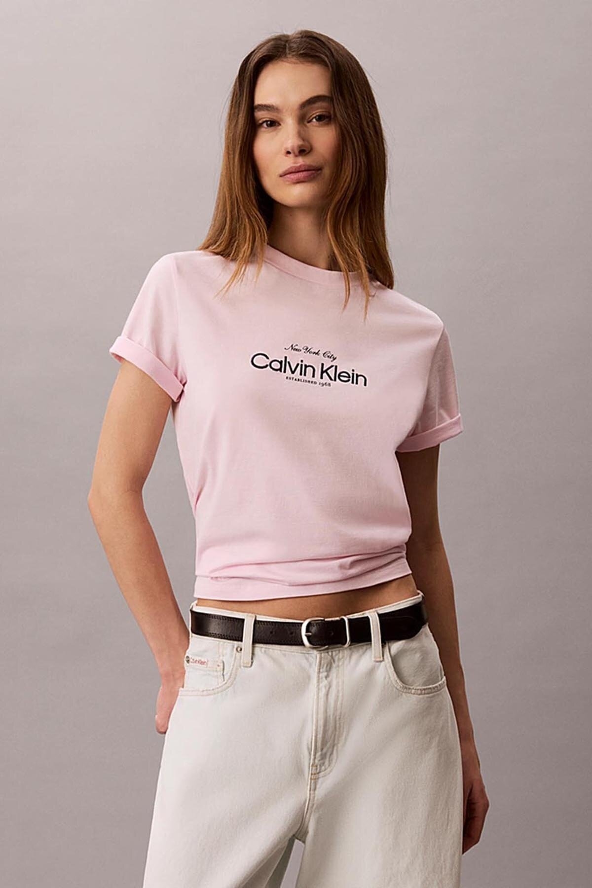 Calvin Klein Jeans Kadın Tişört LV047F810G
