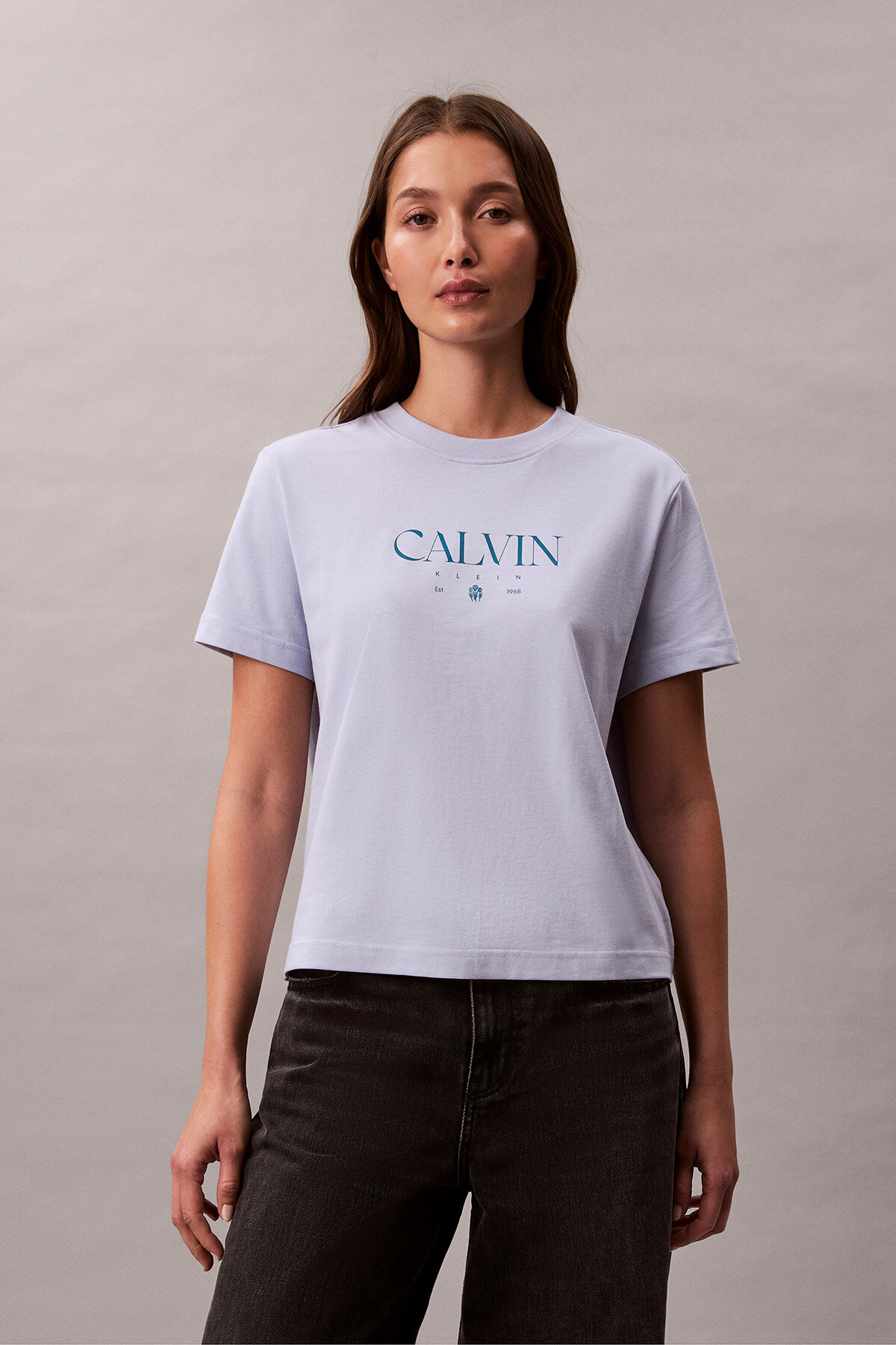 Calvin Klein Jeans Kadın Tişört LV047E813G