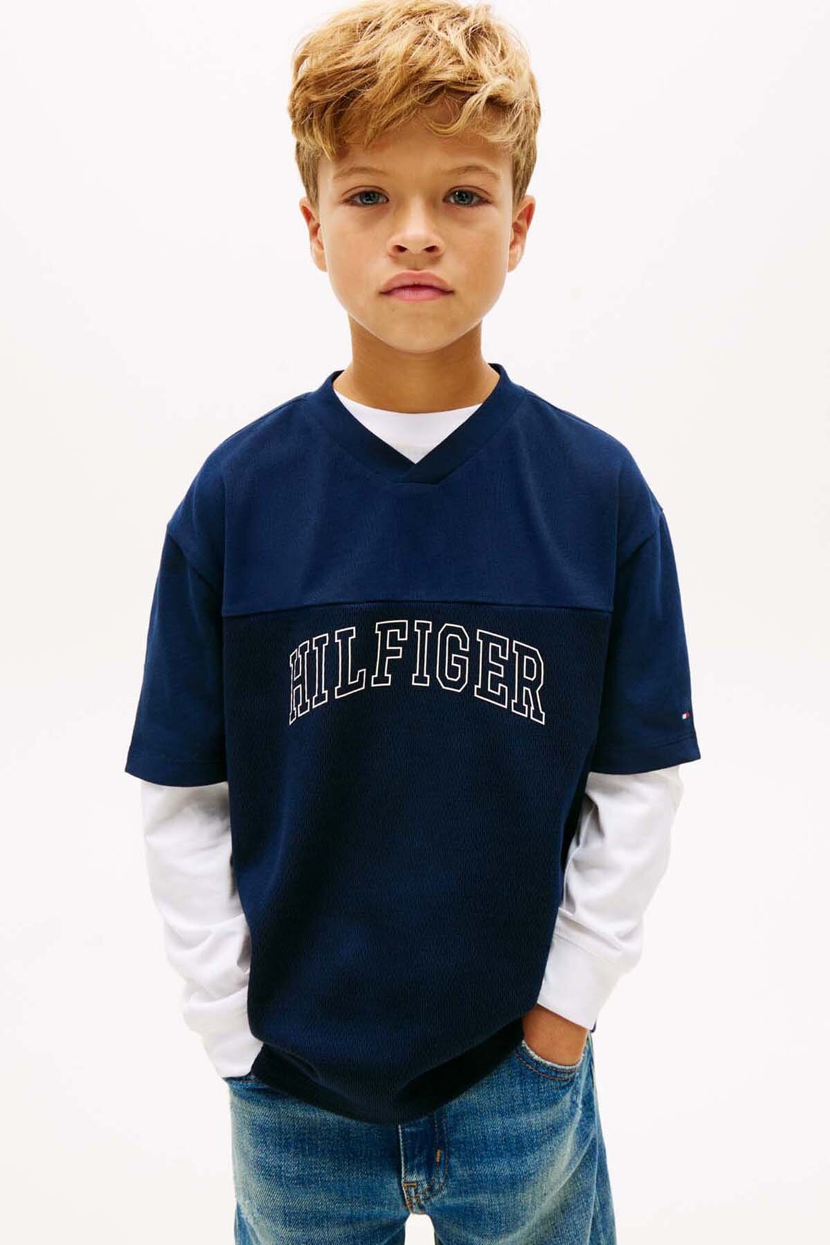 Tommy Hilfiger Erkek Çocuk Tişört KB0KB10273