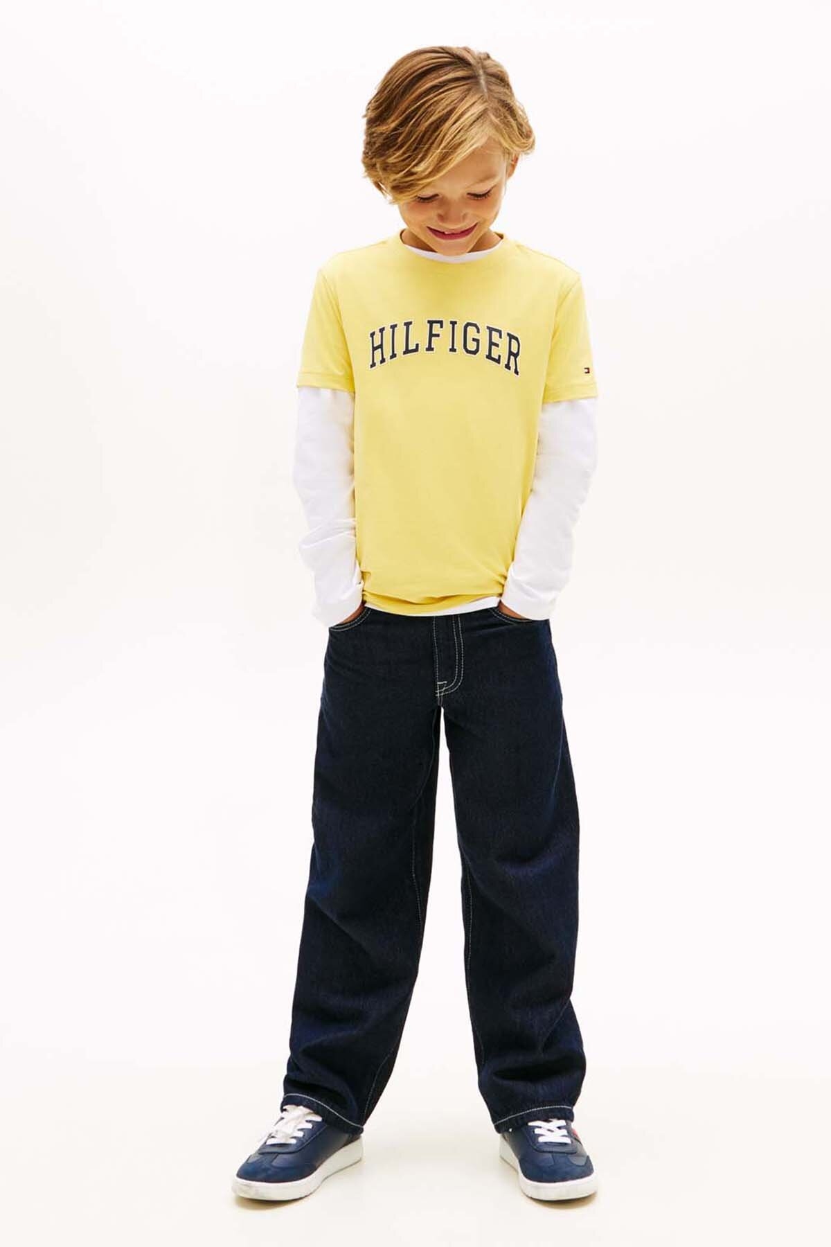 Tommy Hilfiger Erkek Çocuk Tişört KB0KB10420