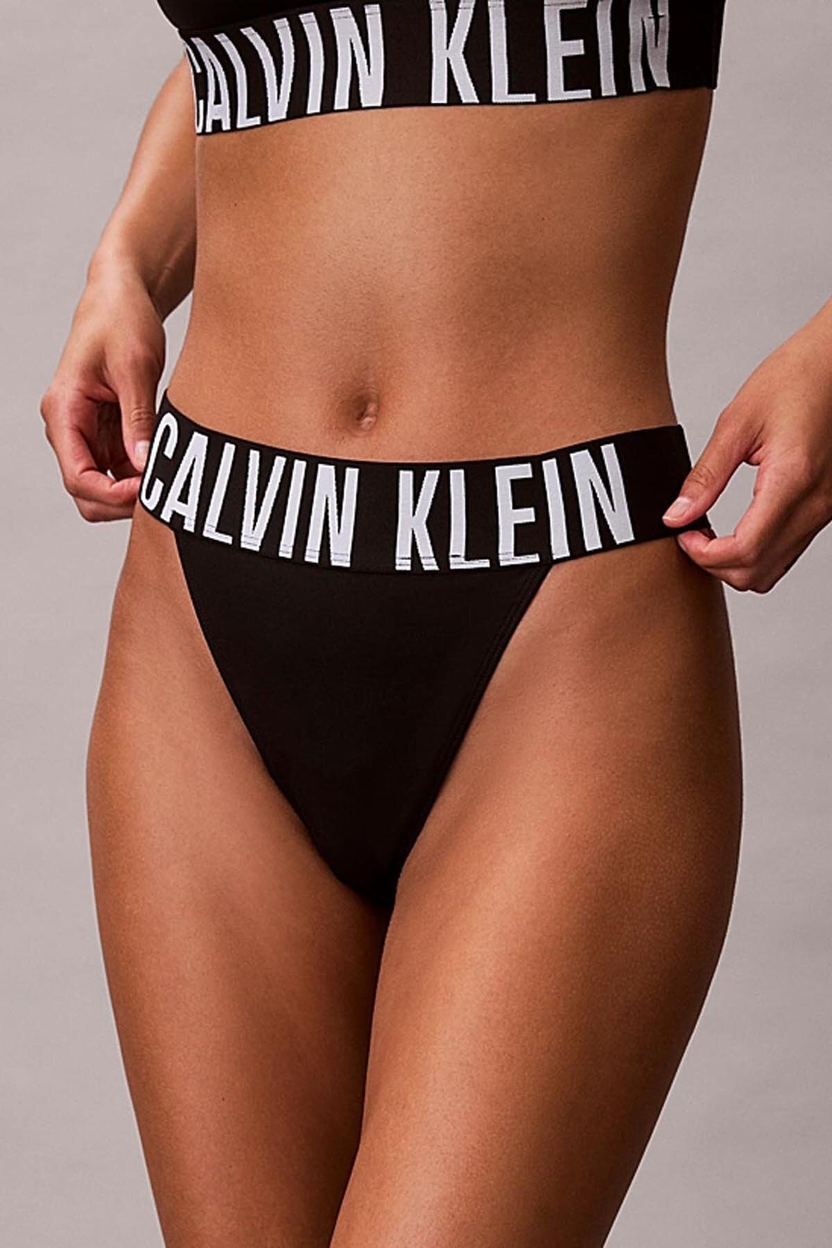 Calvin Klein Kadın Külot LV00QF8752UB1