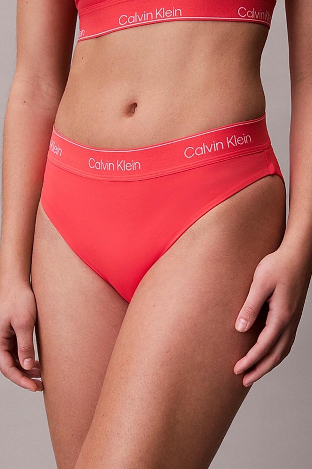 Calvin Klein Kadın Bikini Altı LV00Q61132XKP