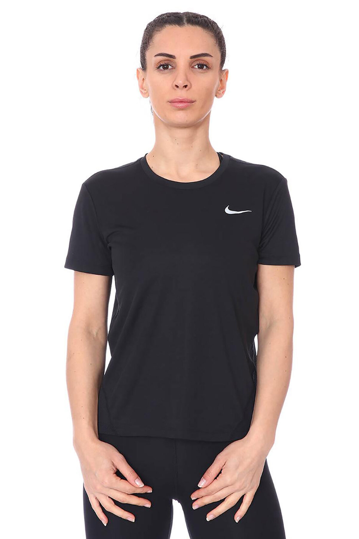 Nike Kadın Tişört AJ8121-010