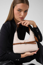 Guess Kadın Kol Çantası HWWS2325770-OFC