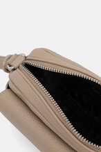 Armani Exchange Kadın Çapraz Çanta XW001547AF17019U6223